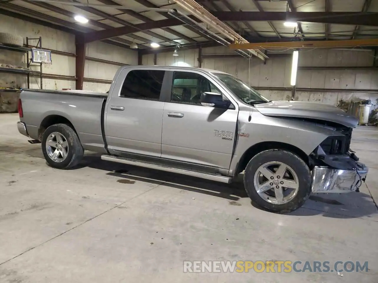 4 Photograph of a damaged car 1C6RR6TT1LS135817 RAM 1500 2020
