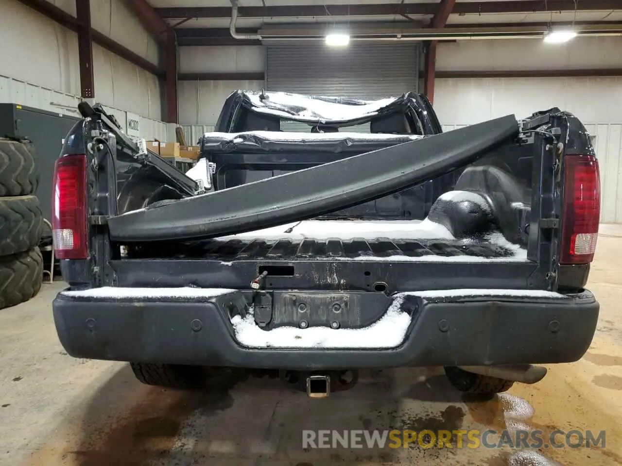 6 Photograph of a damaged car 1C6RR7GG6LS147514 RAM 1500 2020
