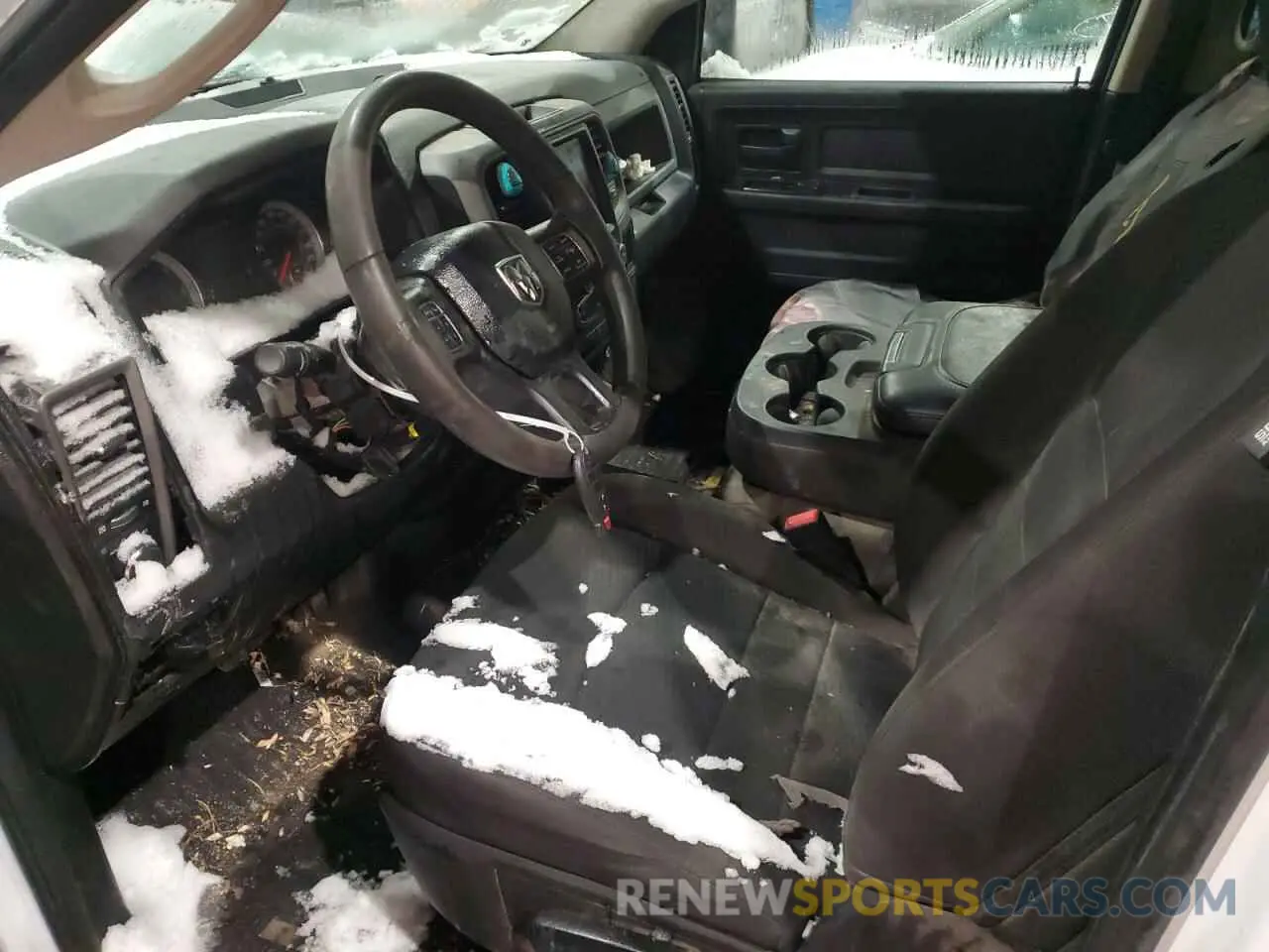 7 Photograph of a damaged car 1C6RR7KT6LS132810 RAM 1500 2020