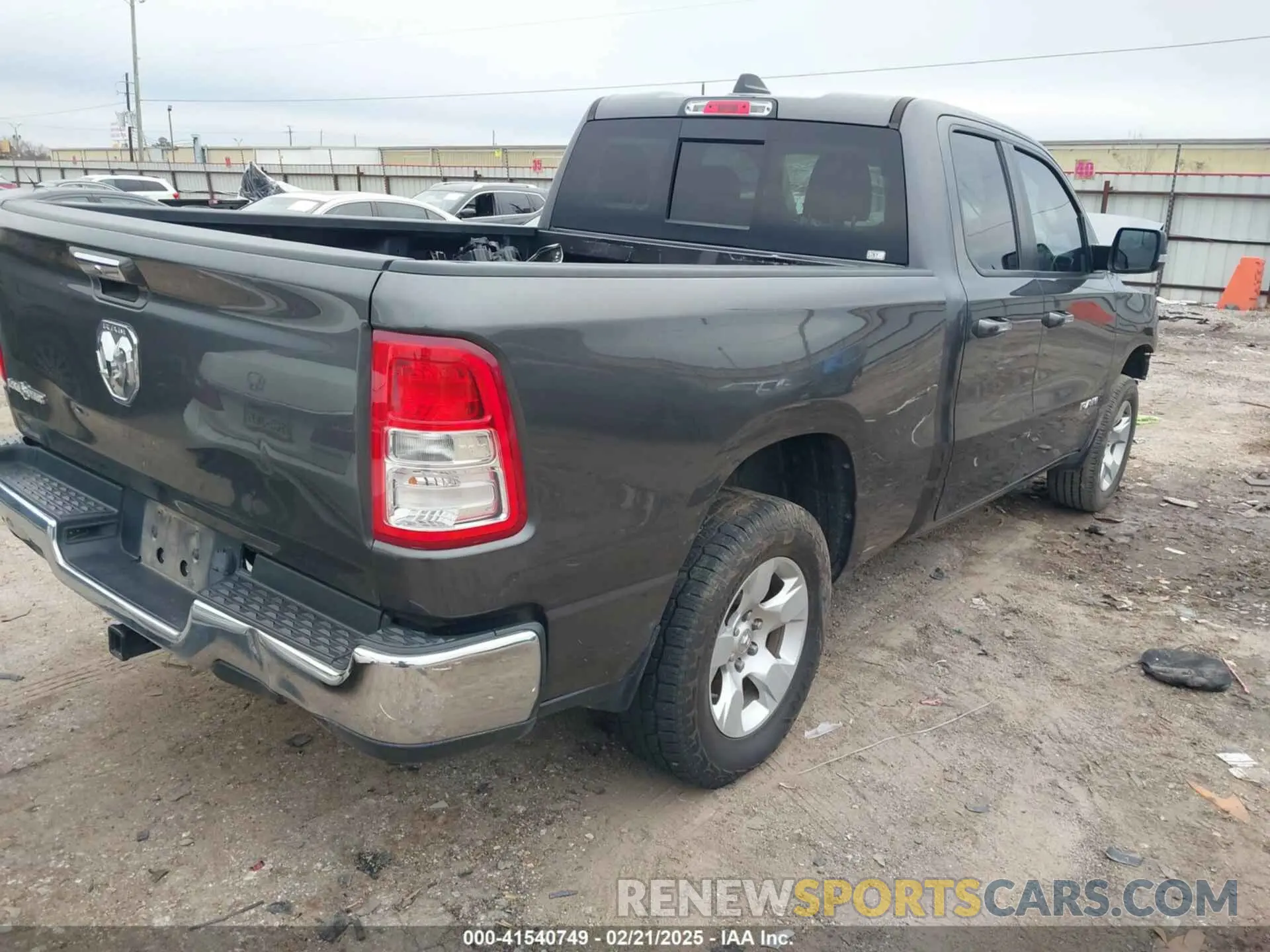 4 Photograph of a damaged car 1C6RREBT0LN210792 RAM 1500 2020
