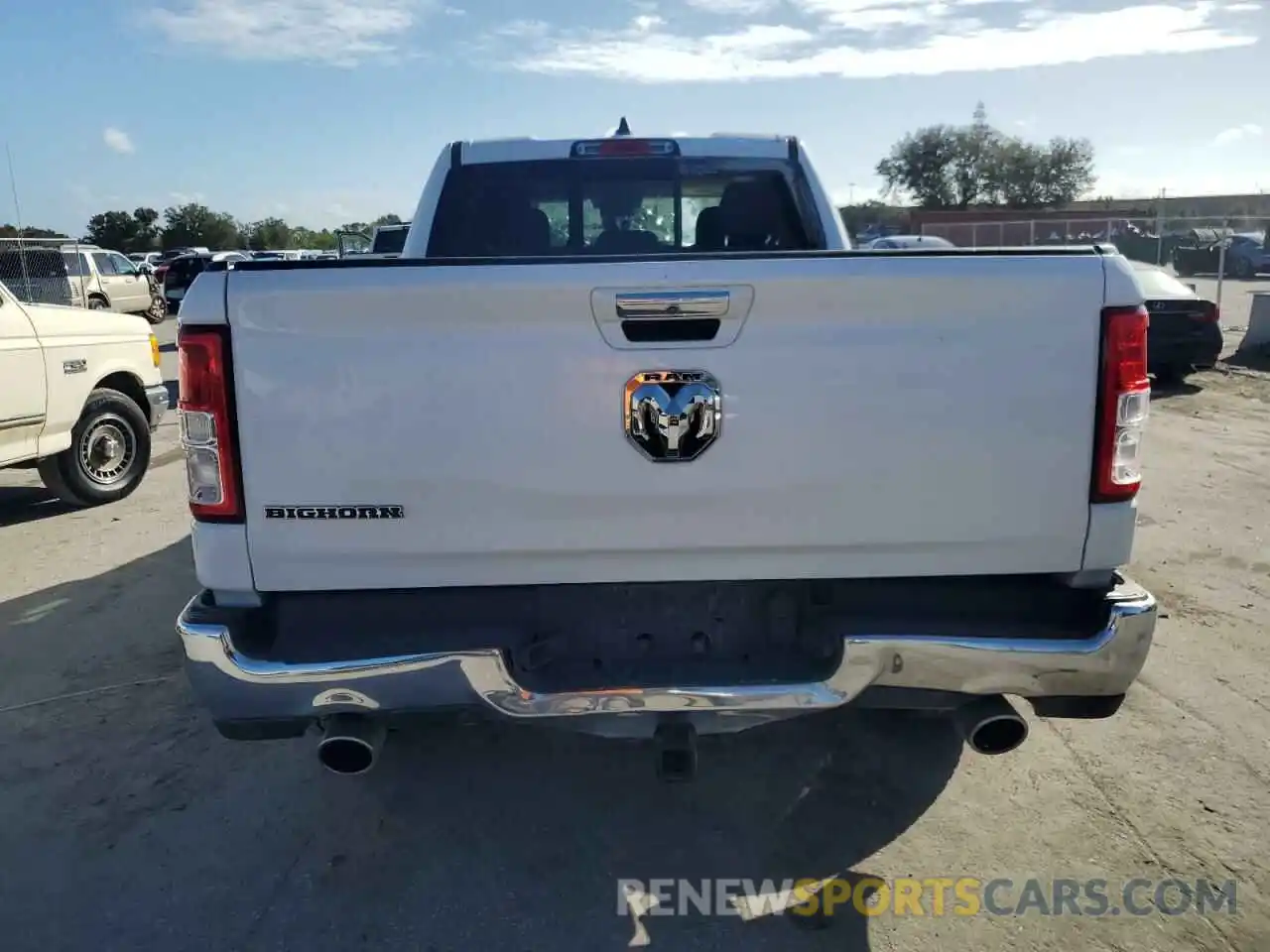 6 Photograph of a damaged car 1C6RREBT2LN277507 RAM 1500 2020