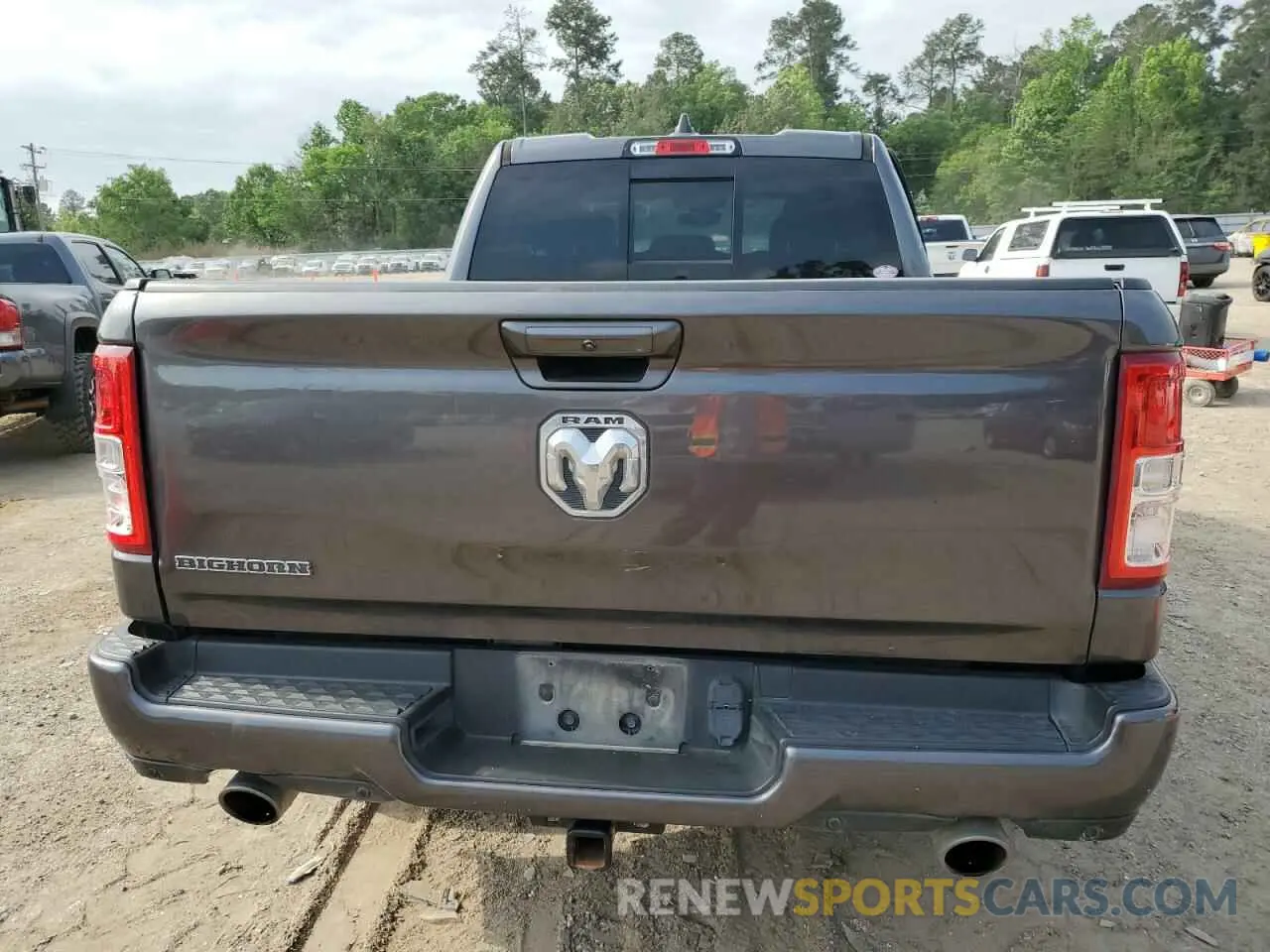 6 Photograph of a damaged car 1C6RREBT9LN253012 RAM 1500 2020