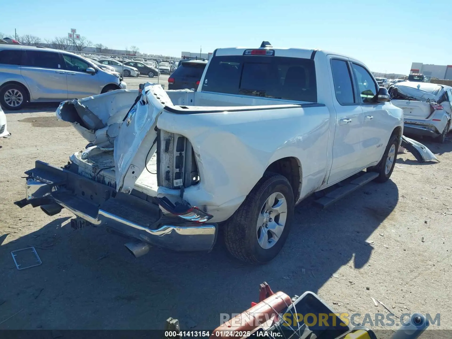 4 Photograph of a damaged car 1C6RREBTXLN138726 RAM 1500 2020
