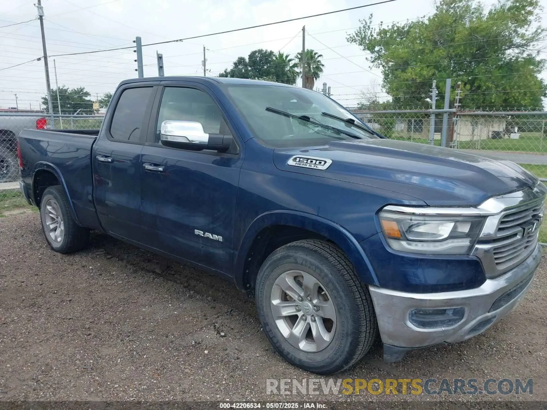 1 Photograph of a damaged car 1C6RREDT0LN262095 RAM 1500 2020