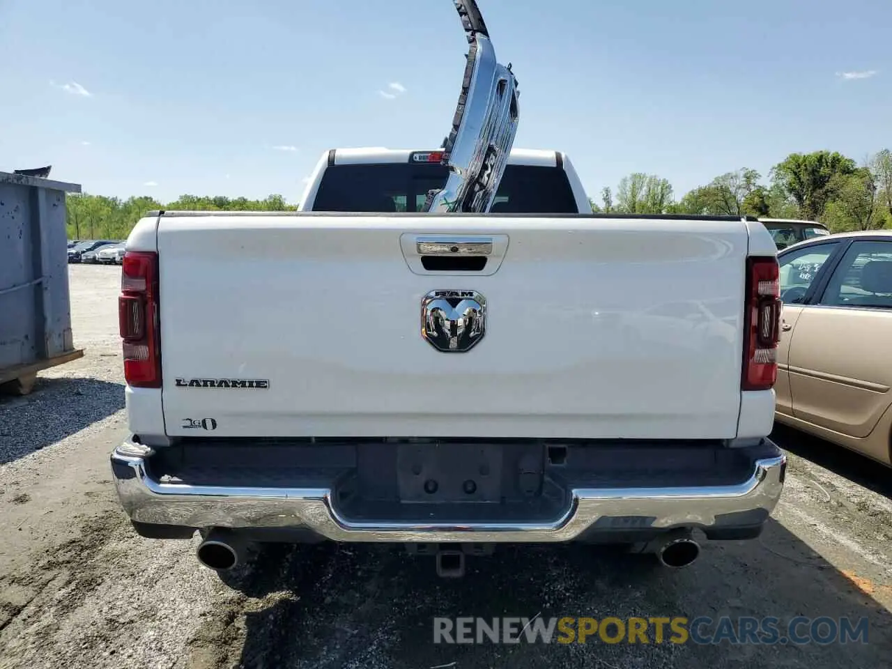 6 Photograph of a damaged car 1C6RREDT1LN270870 RAM 1500 2020