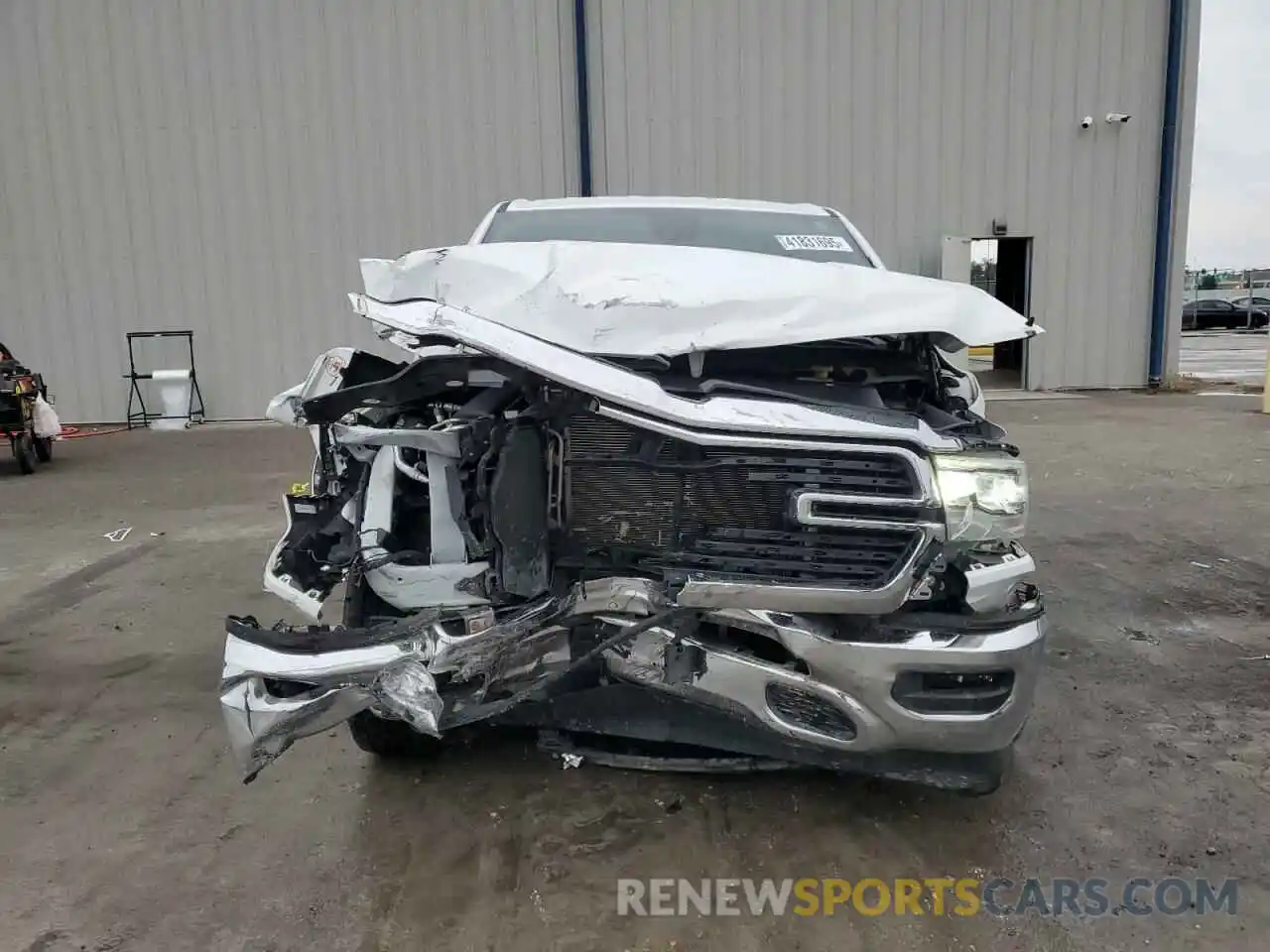 5 Photograph of a damaged car 1C6RREDT4LN256641 RAM 1500 2020