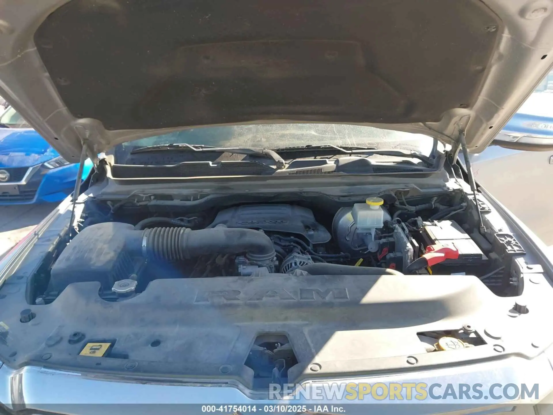 10 Photograph of a damaged car 1C6RREDT7LN121377 RAM 1500 2020