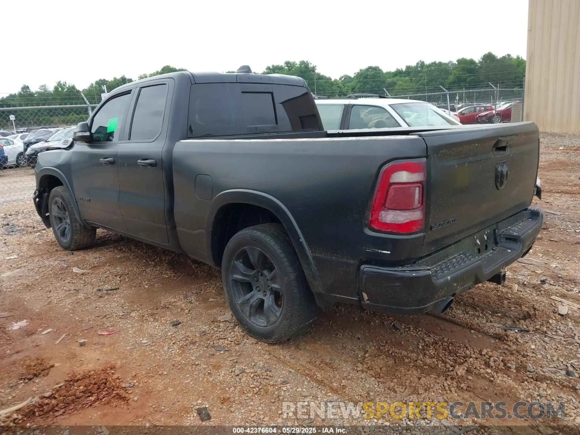 3 Photograph of a damaged car 1C6RREDT9LN357240 RAM 1500 2020