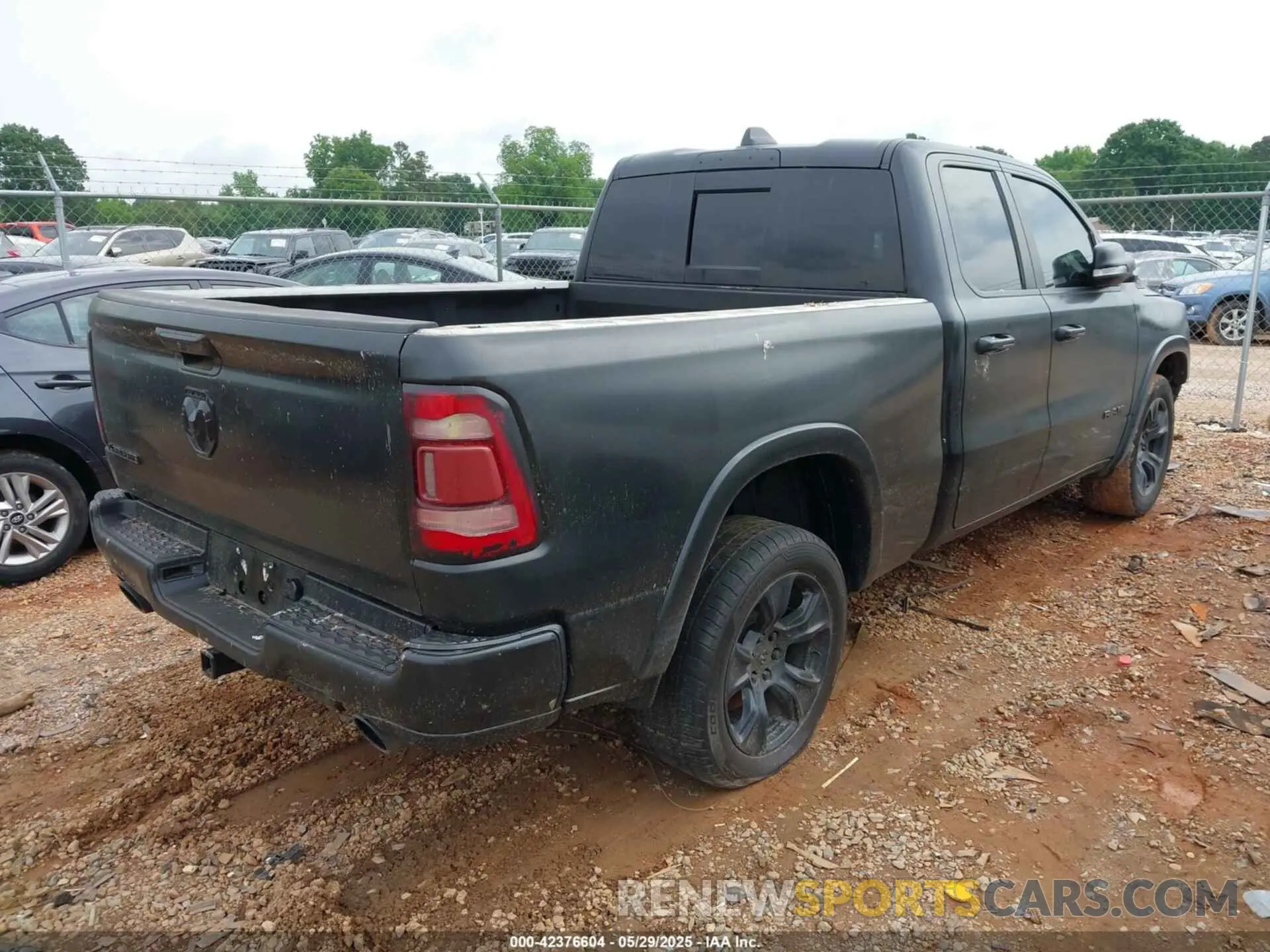 4 Photograph of a damaged car 1C6RREDT9LN357240 RAM 1500 2020