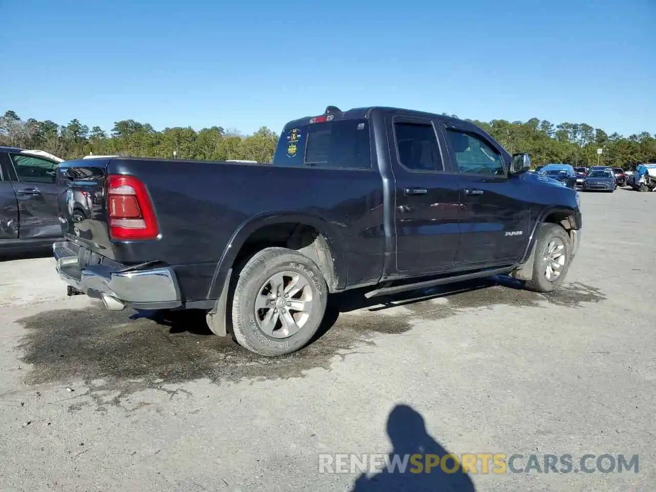 3 Photograph of a damaged car 1C6RREDTXLN277798 RAM 1500 2020