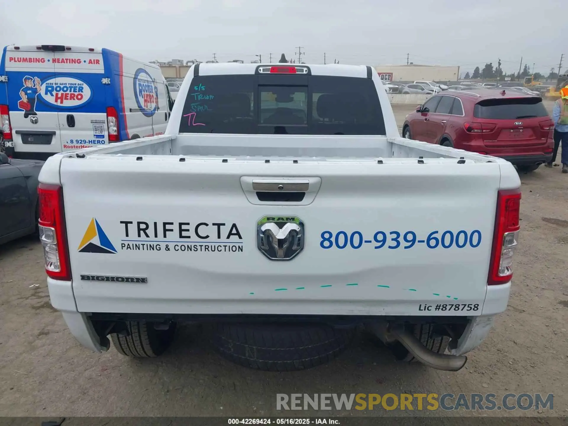 17 Photograph of a damaged car 1C6RREFG3LN129718 RAM 1500 2020