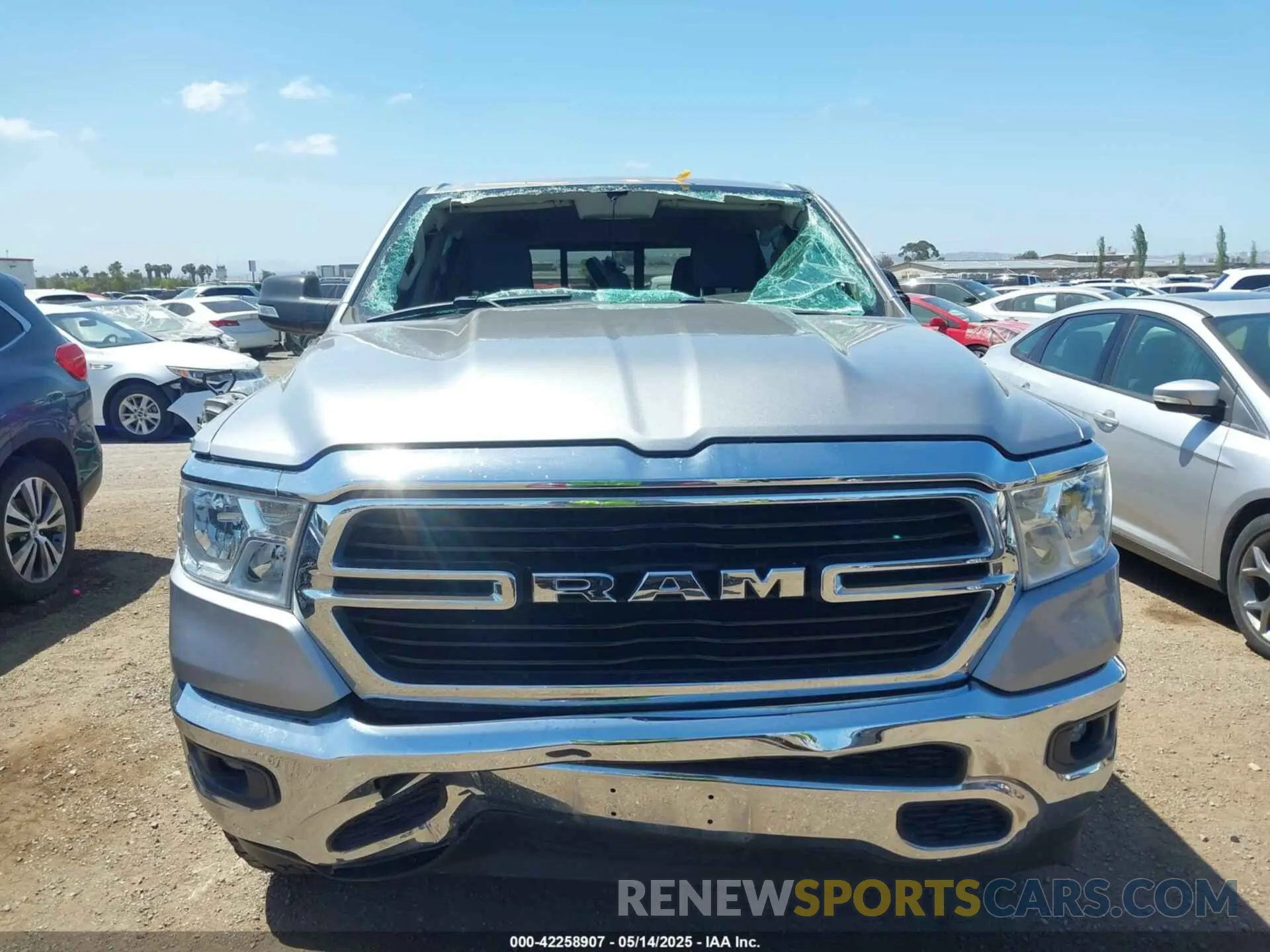 12 Photograph of a damaged car 1C6RREFG7LN333762 RAM 1500 2020