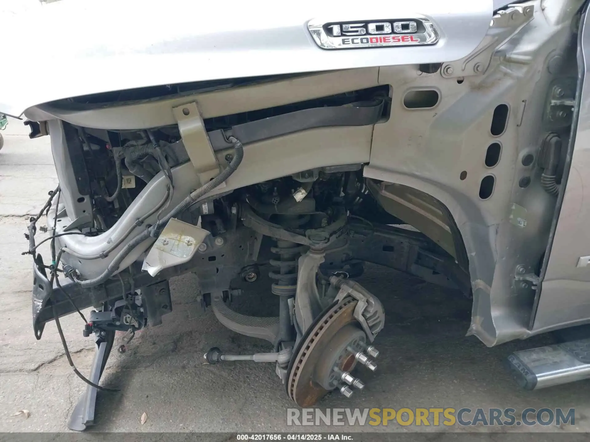 20 Photograph of a damaged car 1C6RREFM6LN398253 RAM 1500 2020