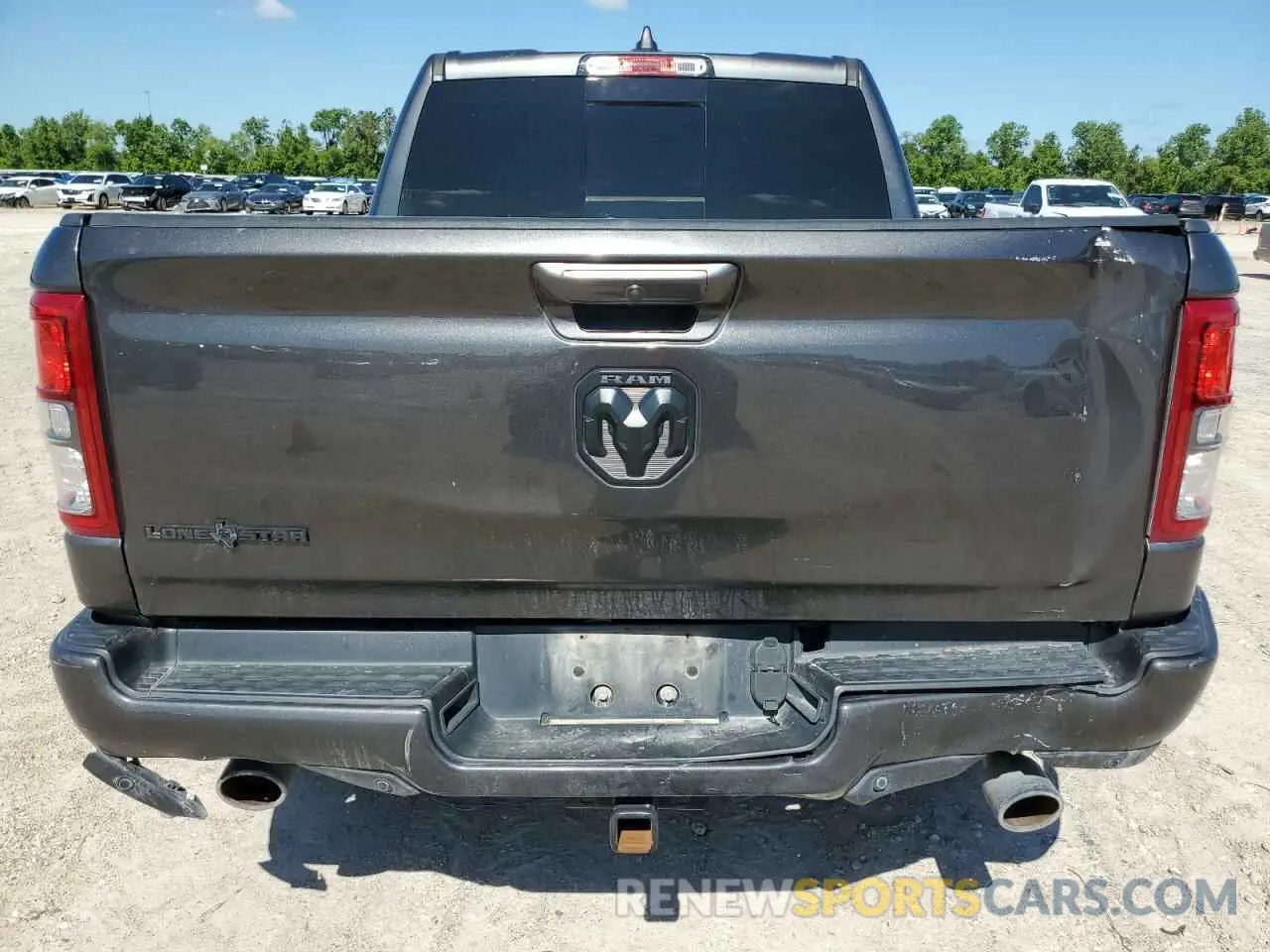 6 Photograph of a damaged car 1C6RREFT0LN406189 RAM 1500 2020