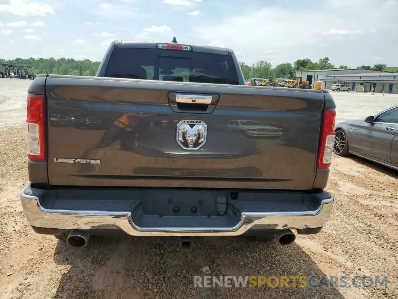 6 Photograph of a damaged car 1C6RREFT0LN406628 RAM 1500 2020