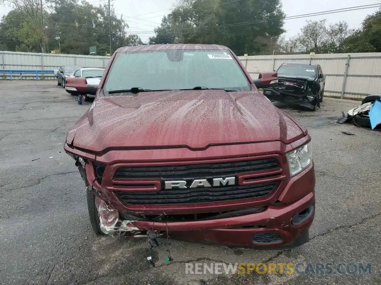 5 Photograph of a damaged car 1C6RREFT1LN112736 RAM 1500 2020