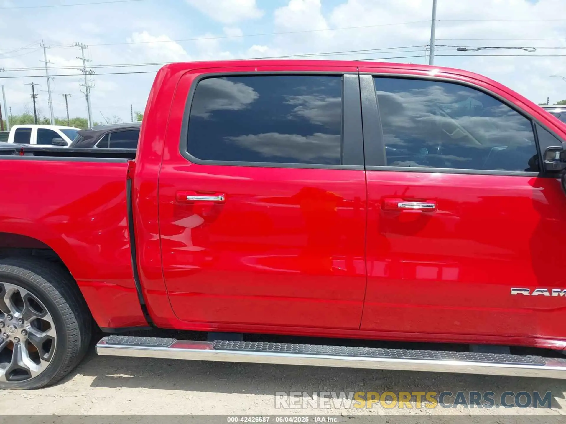 13 Photograph of a damaged car 1C6RREFT1LN406430 RAM 1500 2020