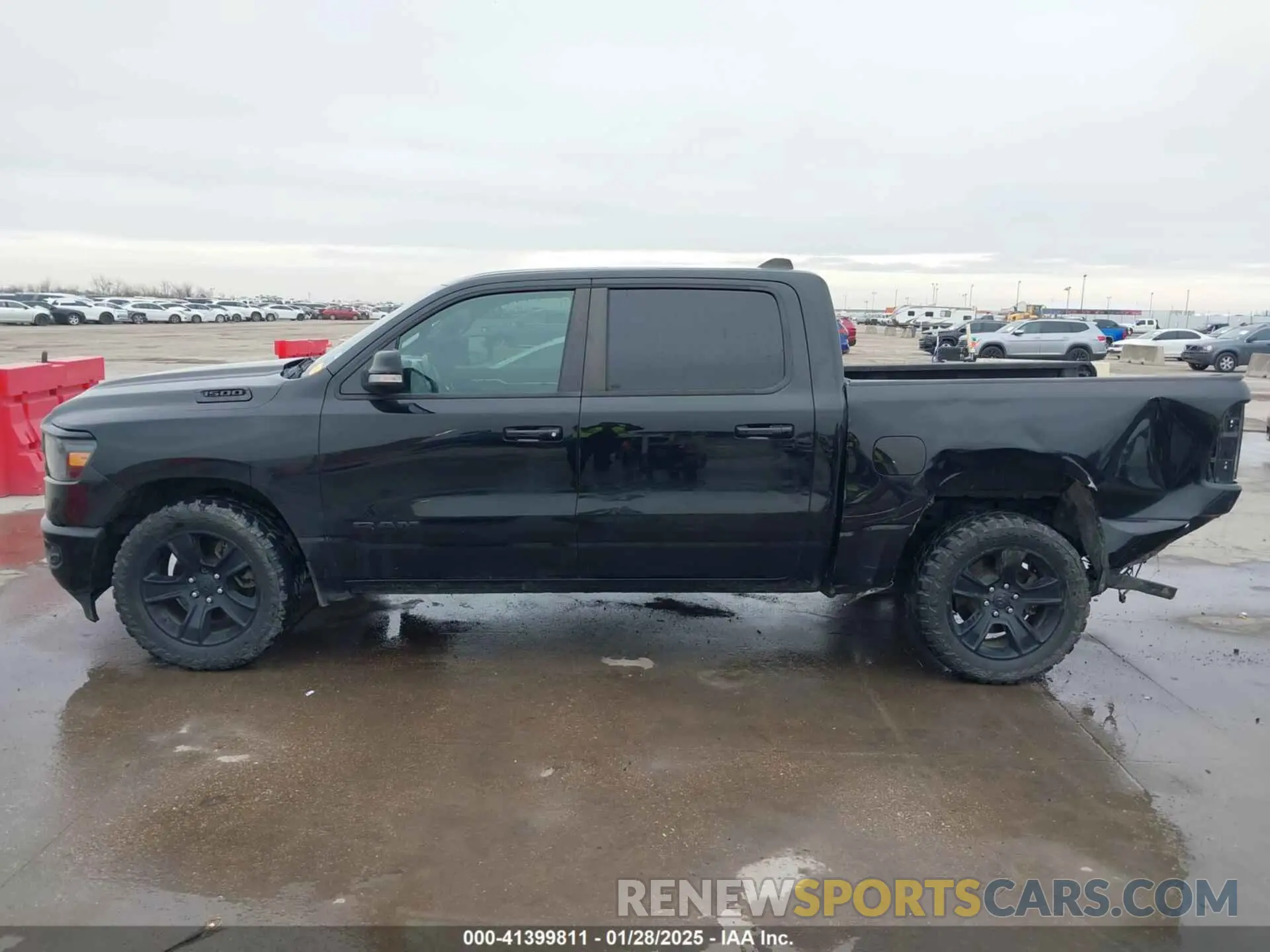15 Photograph of a damaged car 1C6RREFT2LN245795 RAM 1500 2020