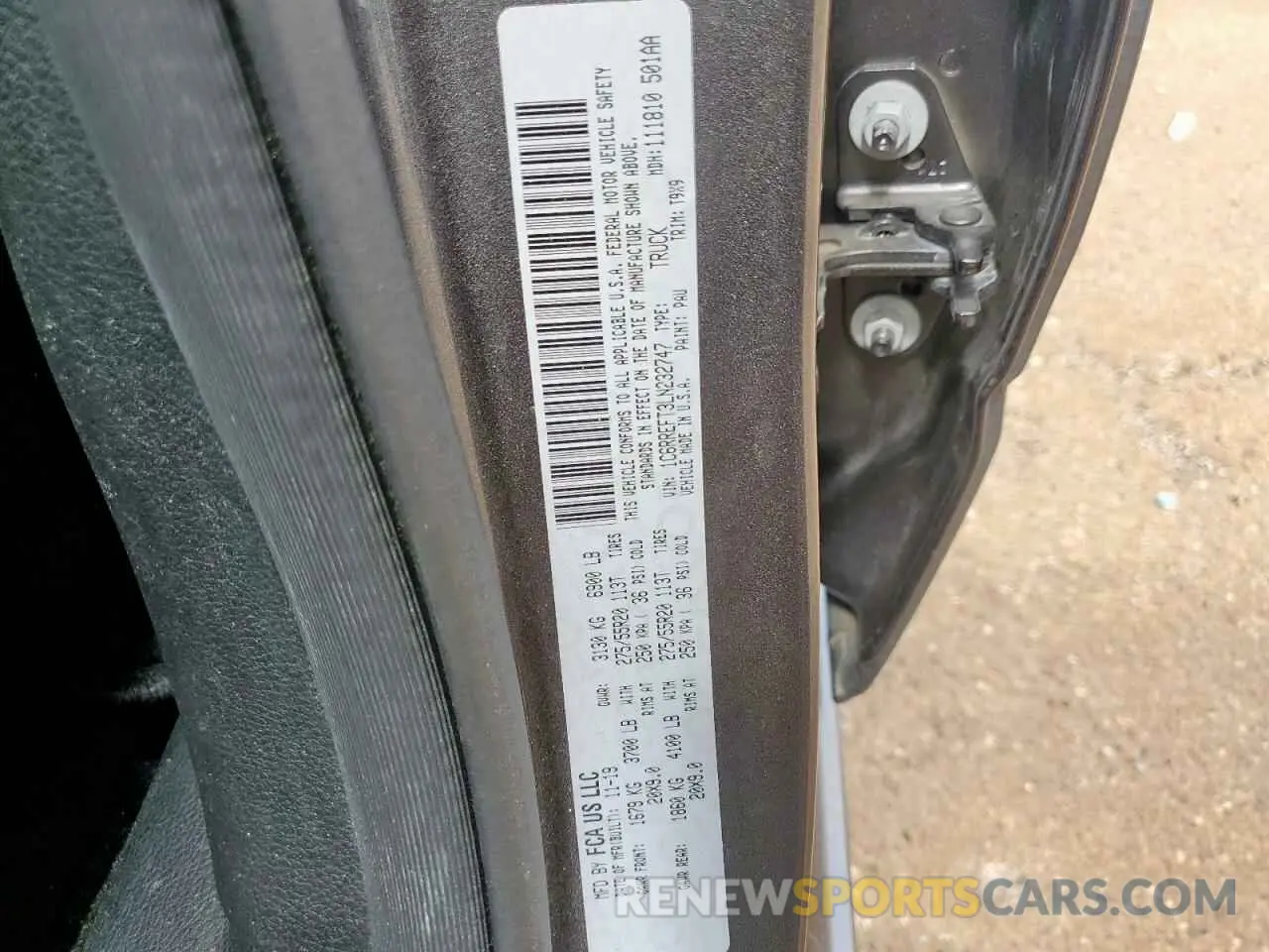 12 Photograph of a damaged car 1C6RREFT3LN232747 RAM 1500 2020