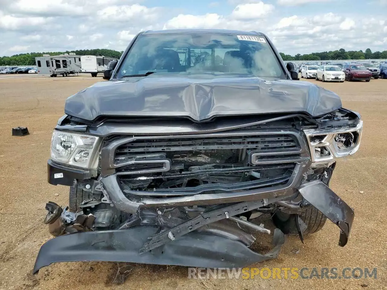 5 Photograph of a damaged car 1C6RREFT3LN232747 RAM 1500 2020