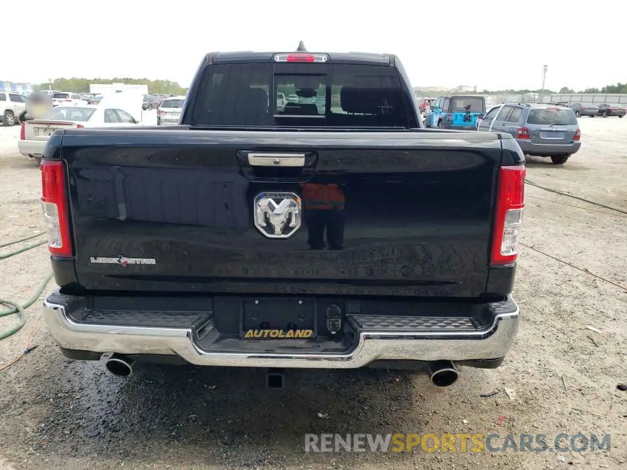 6 Photograph of a damaged car 1C6RREFT3LN353987 RAM 1500 2020