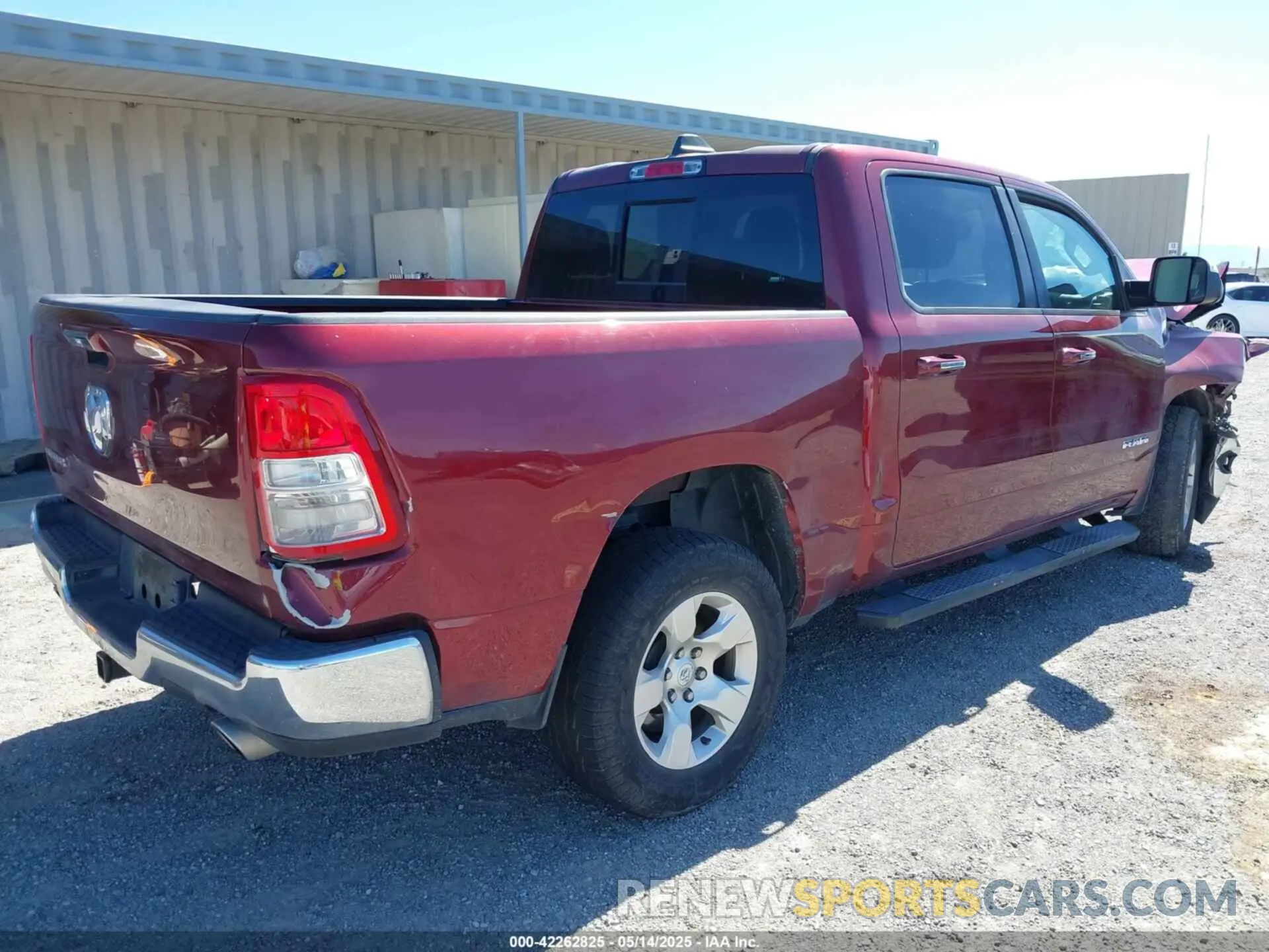 4 Photograph of a damaged car 1C6RREFT4LN105571 RAM 1500 2020