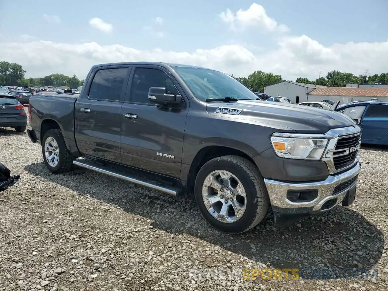 4 Photograph of a damaged car 1C6RREFT4LN153006 RAM 1500 2020
