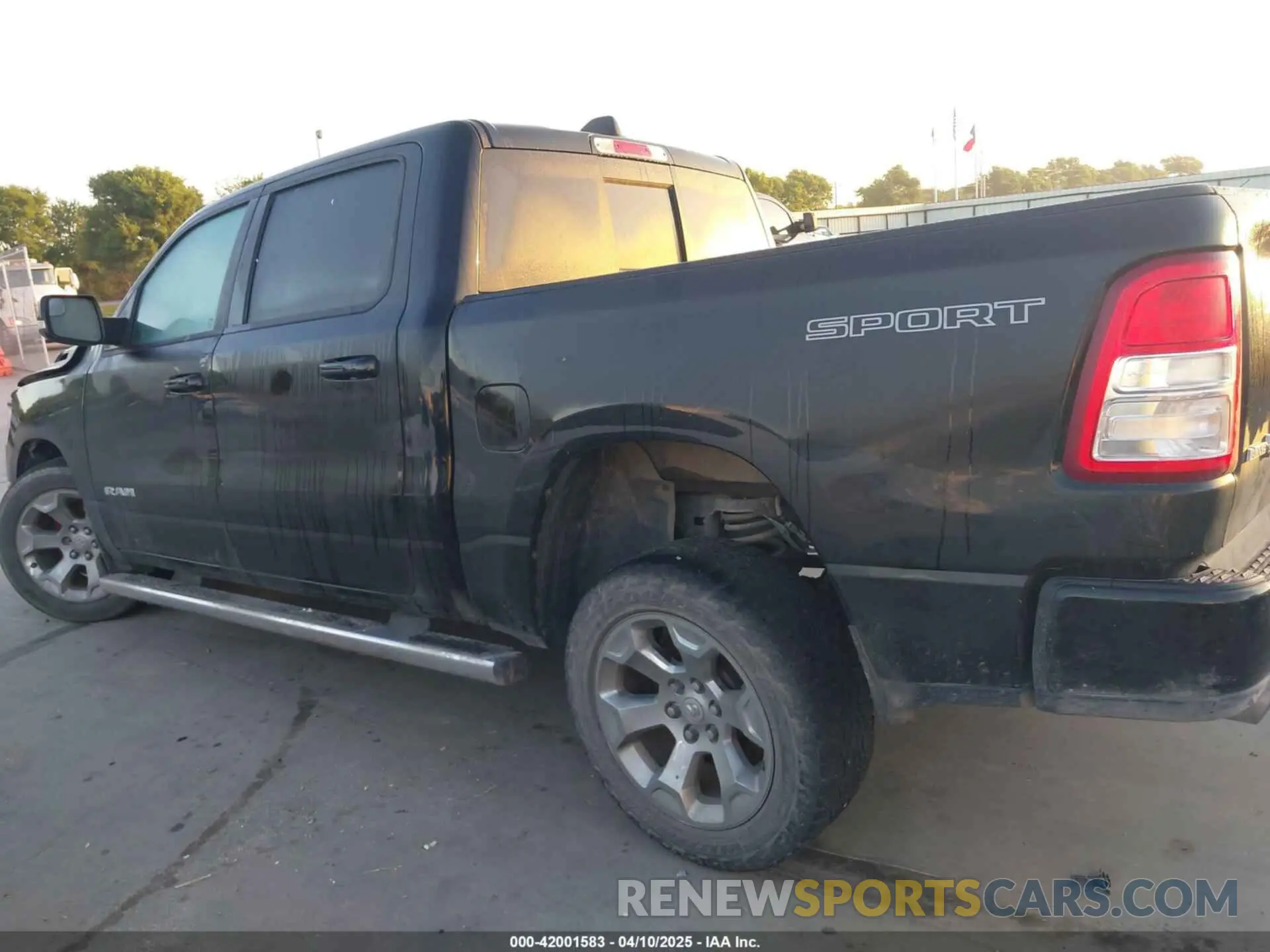 14 Photograph of a damaged car 1C6RREFT4LN295260 RAM 1500 2020