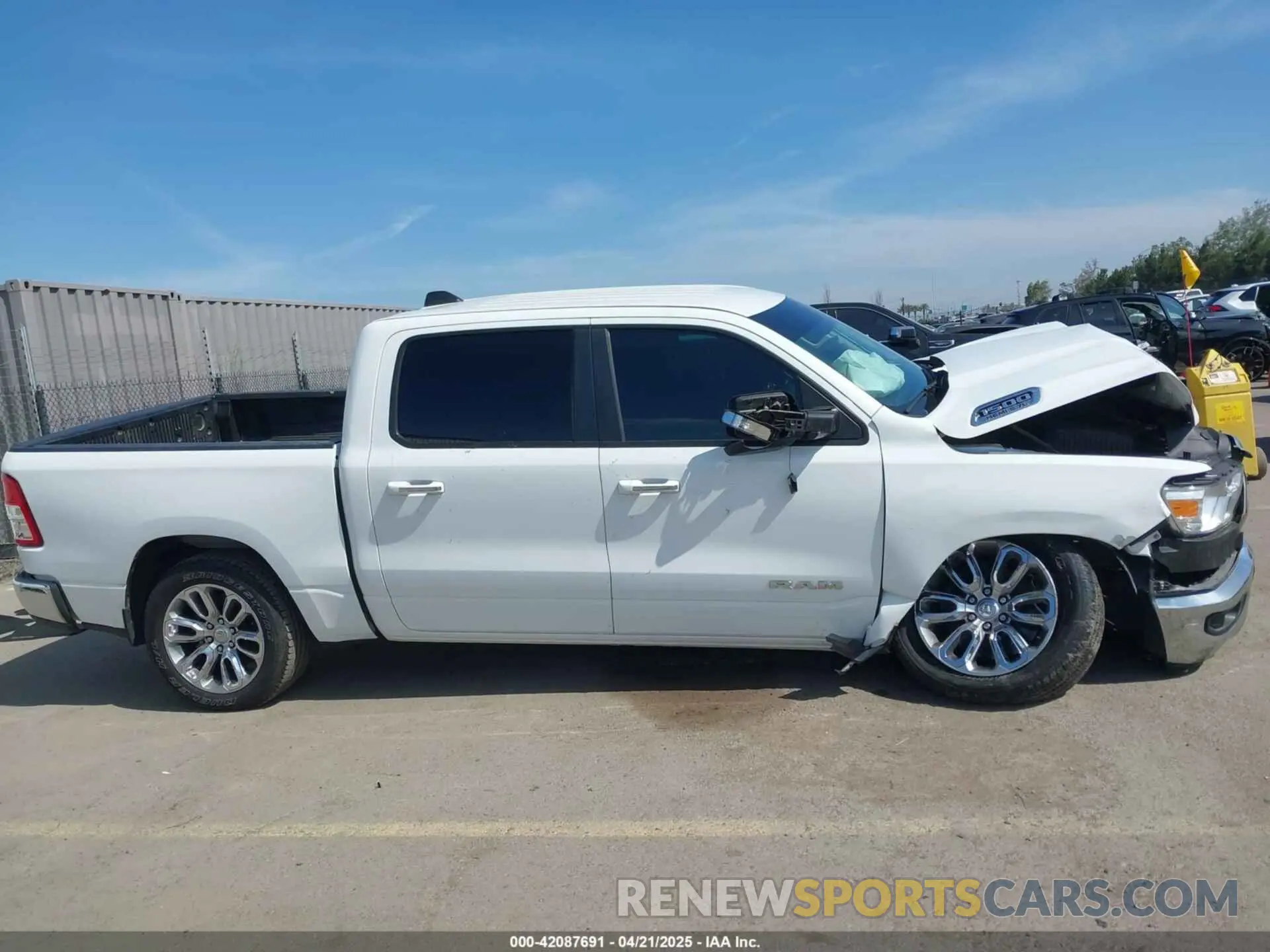 13 Photograph of a damaged car 1C6RREFT6LN100386 RAM 1500 2020