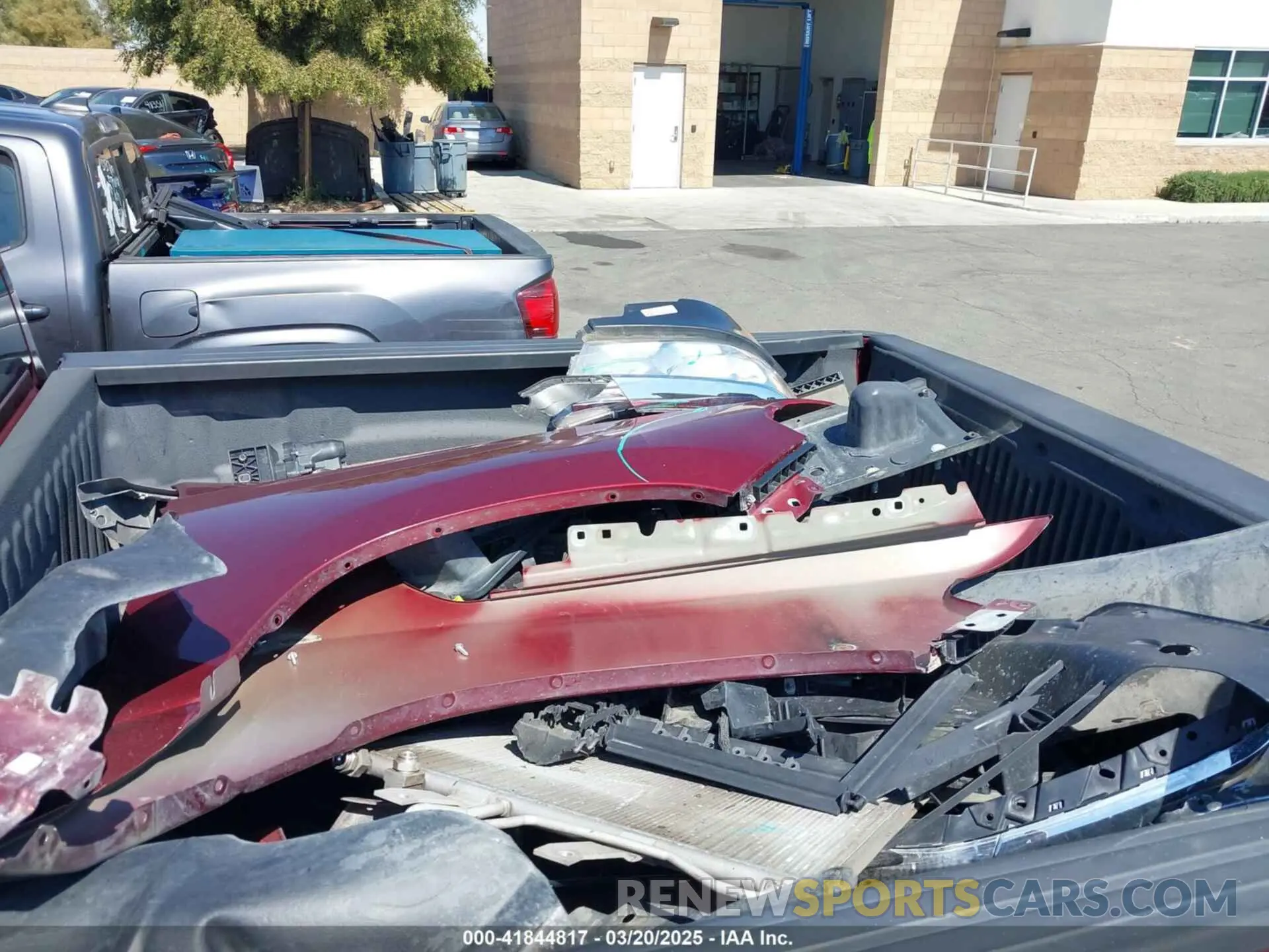 12 Photograph of a damaged car 1C6RREFT7LN105581 RAM 1500 2020