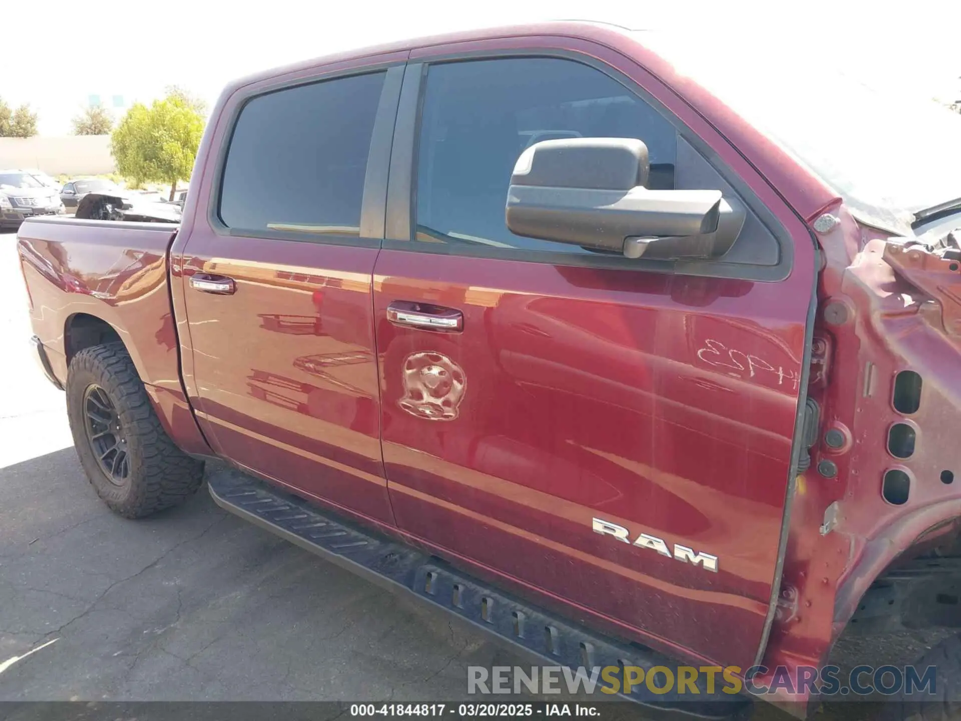 14 Photograph of a damaged car 1C6RREFT7LN105581 RAM 1500 2020