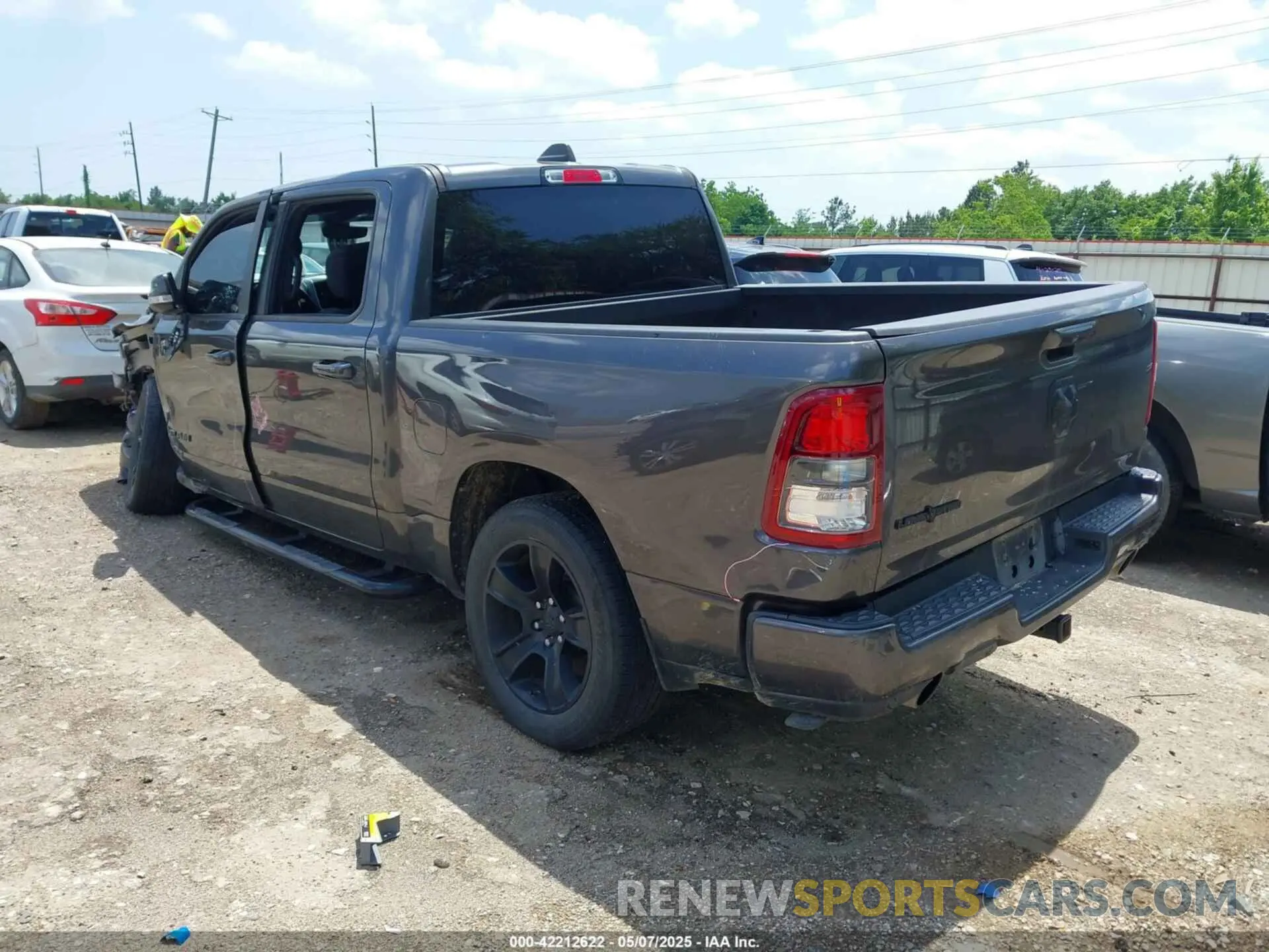 3 Photograph of a damaged car 1C6RREFT7LN121697 RAM 1500 2020
