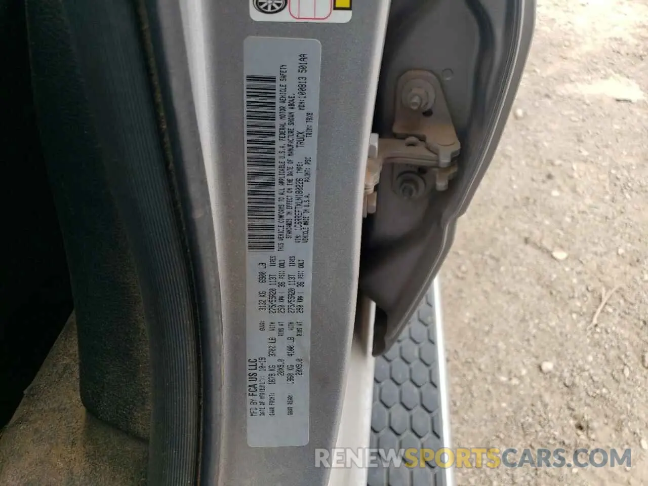 12 Photograph of a damaged car 1C6RREFTXLN180226 RAM 1500 2020