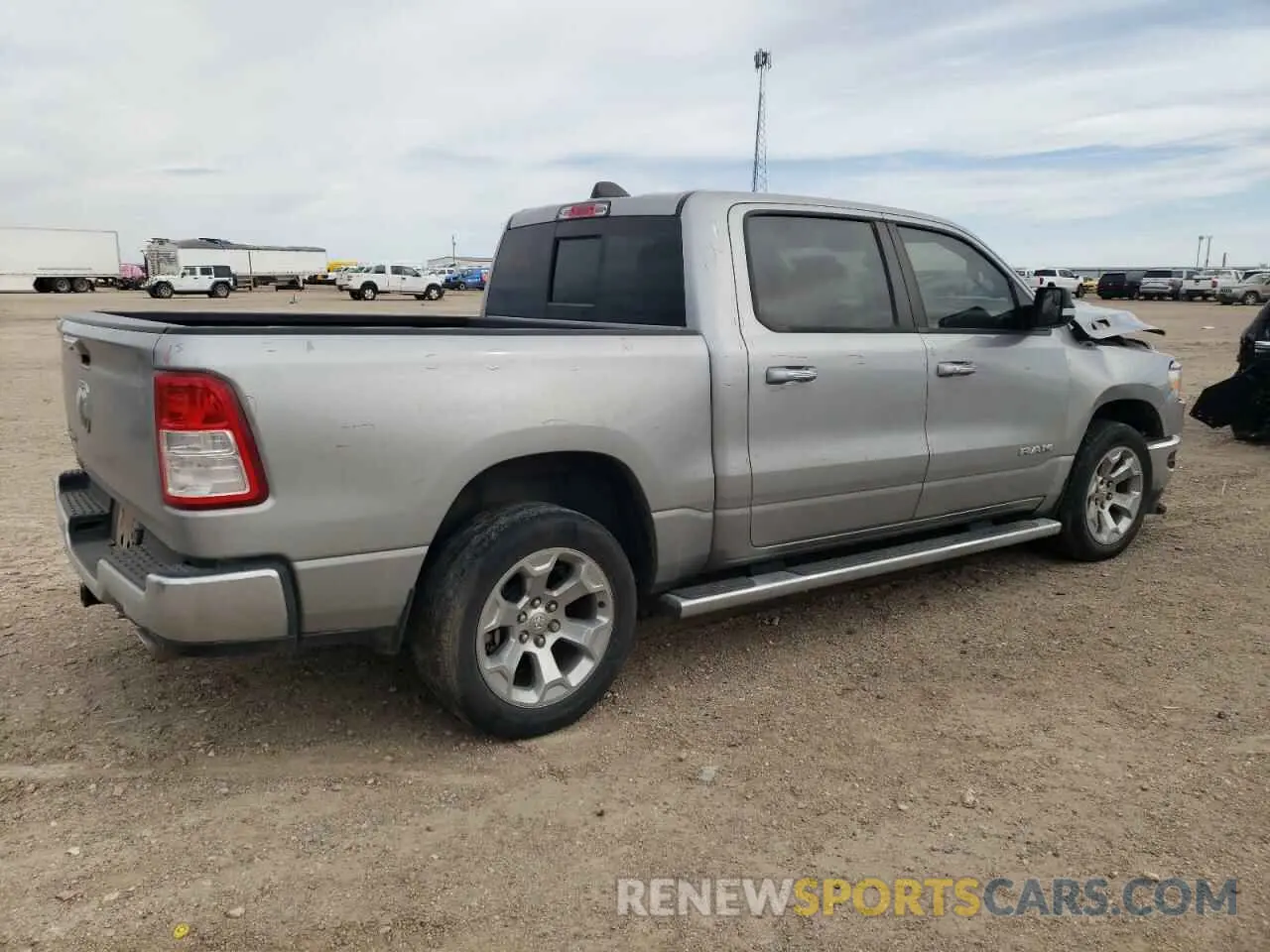 3 Photograph of a damaged car 1C6RREFTXLN180226 RAM 1500 2020