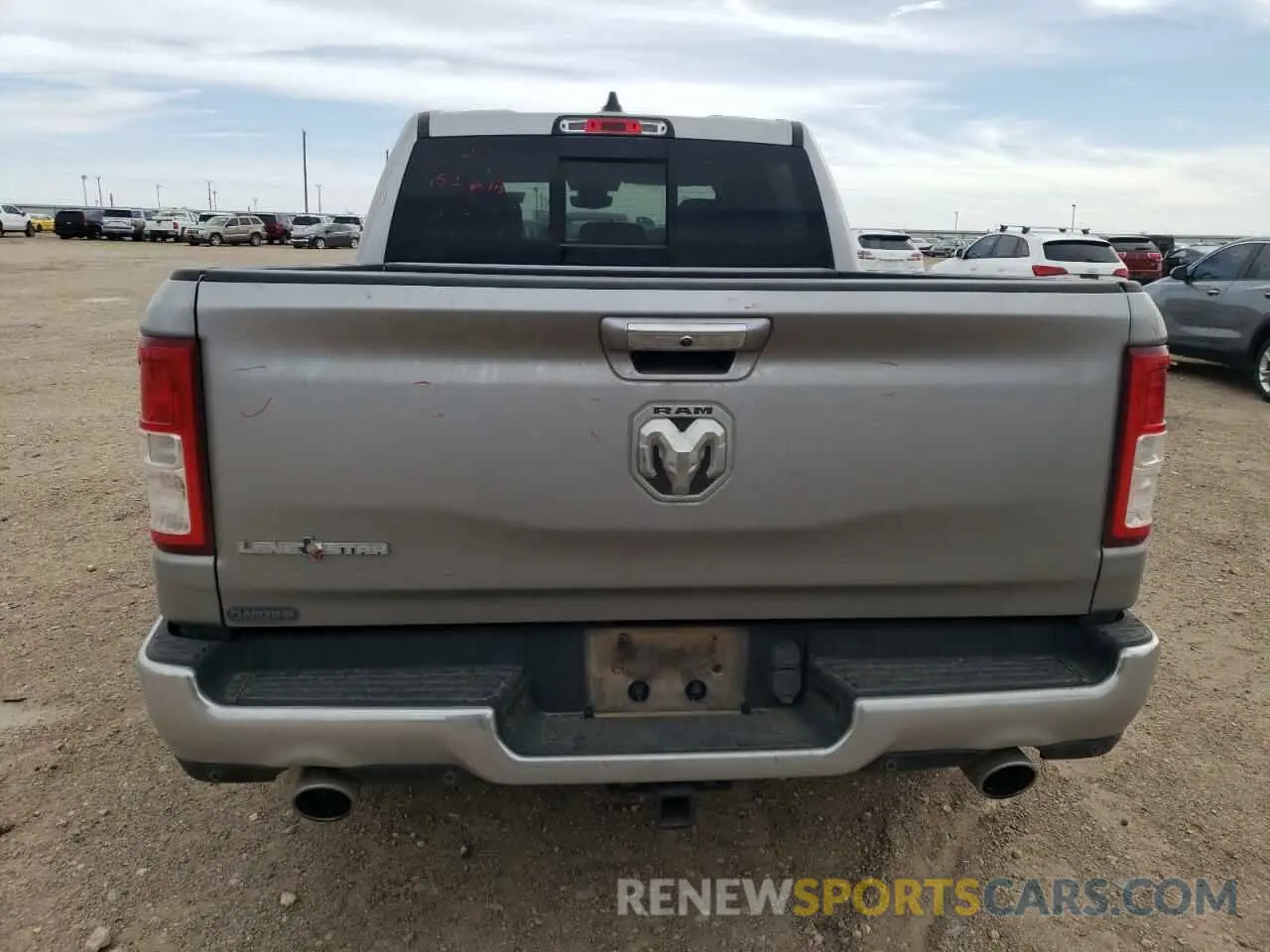 6 Photograph of a damaged car 1C6RREFTXLN180226 RAM 1500 2020