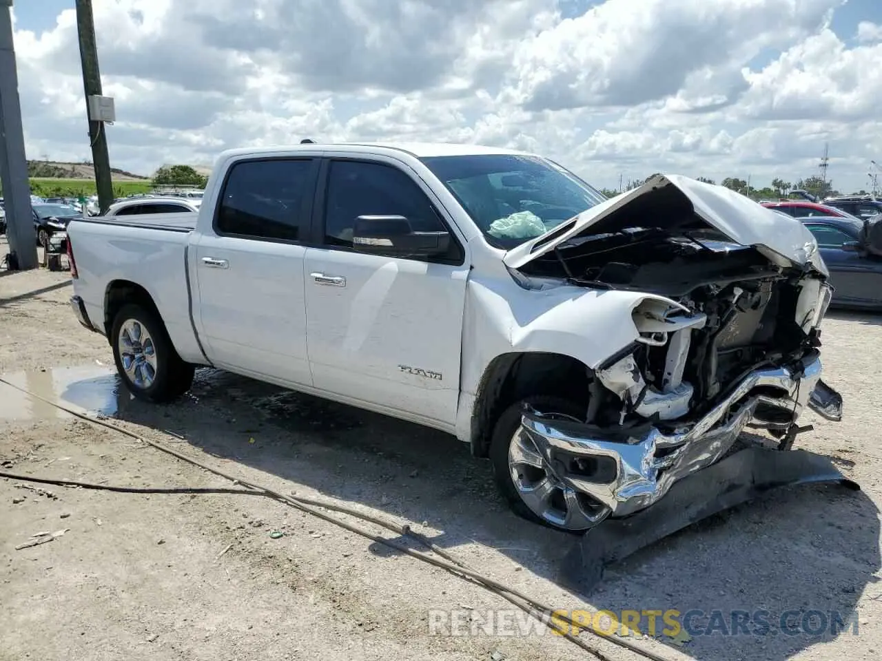 4 Photograph of a damaged car 1C6RREFTXLN372455 RAM 1500 2020