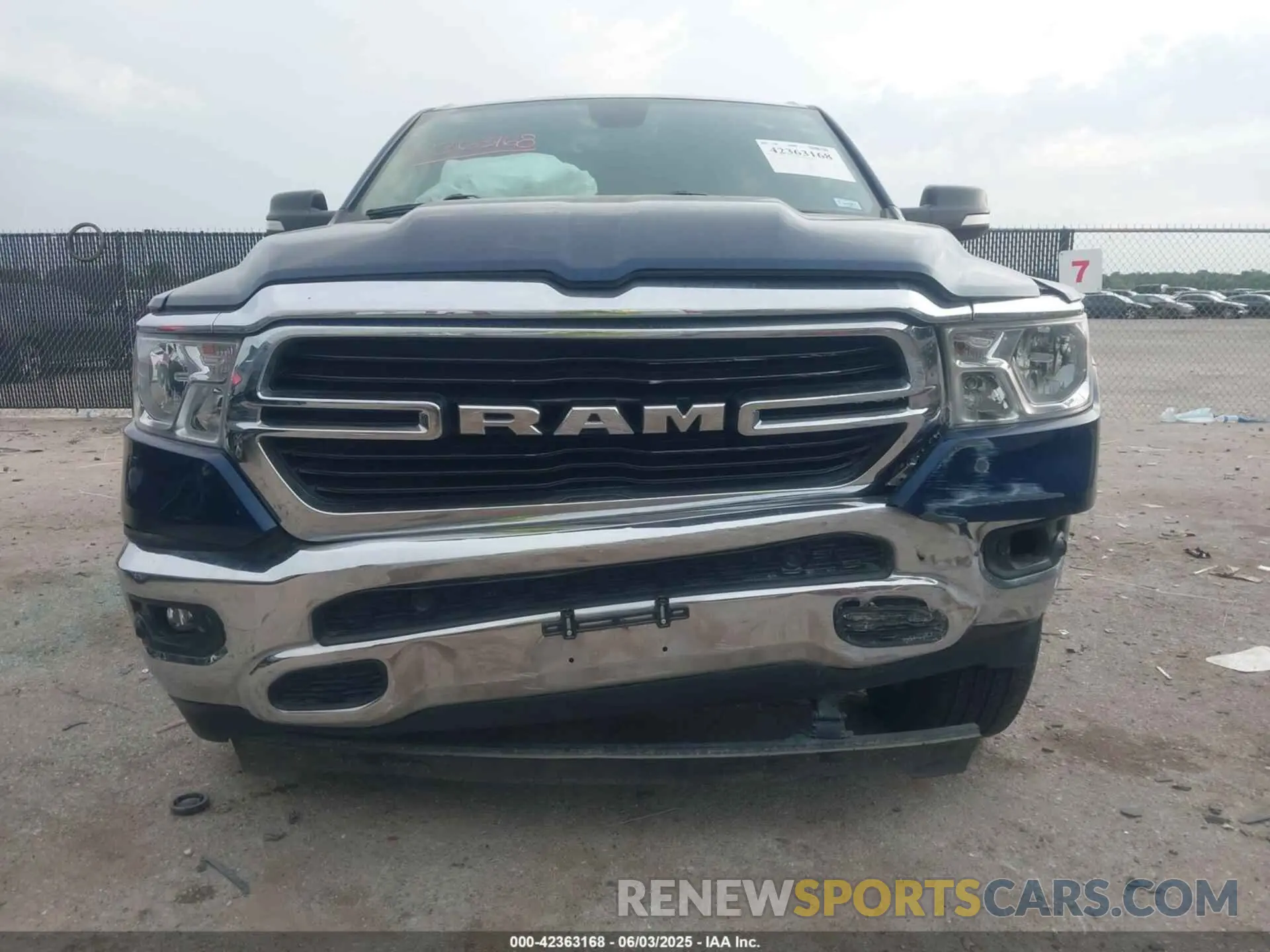 11 Photograph of a damaged car 1C6RREFTXLN406099 RAM 1500 2020