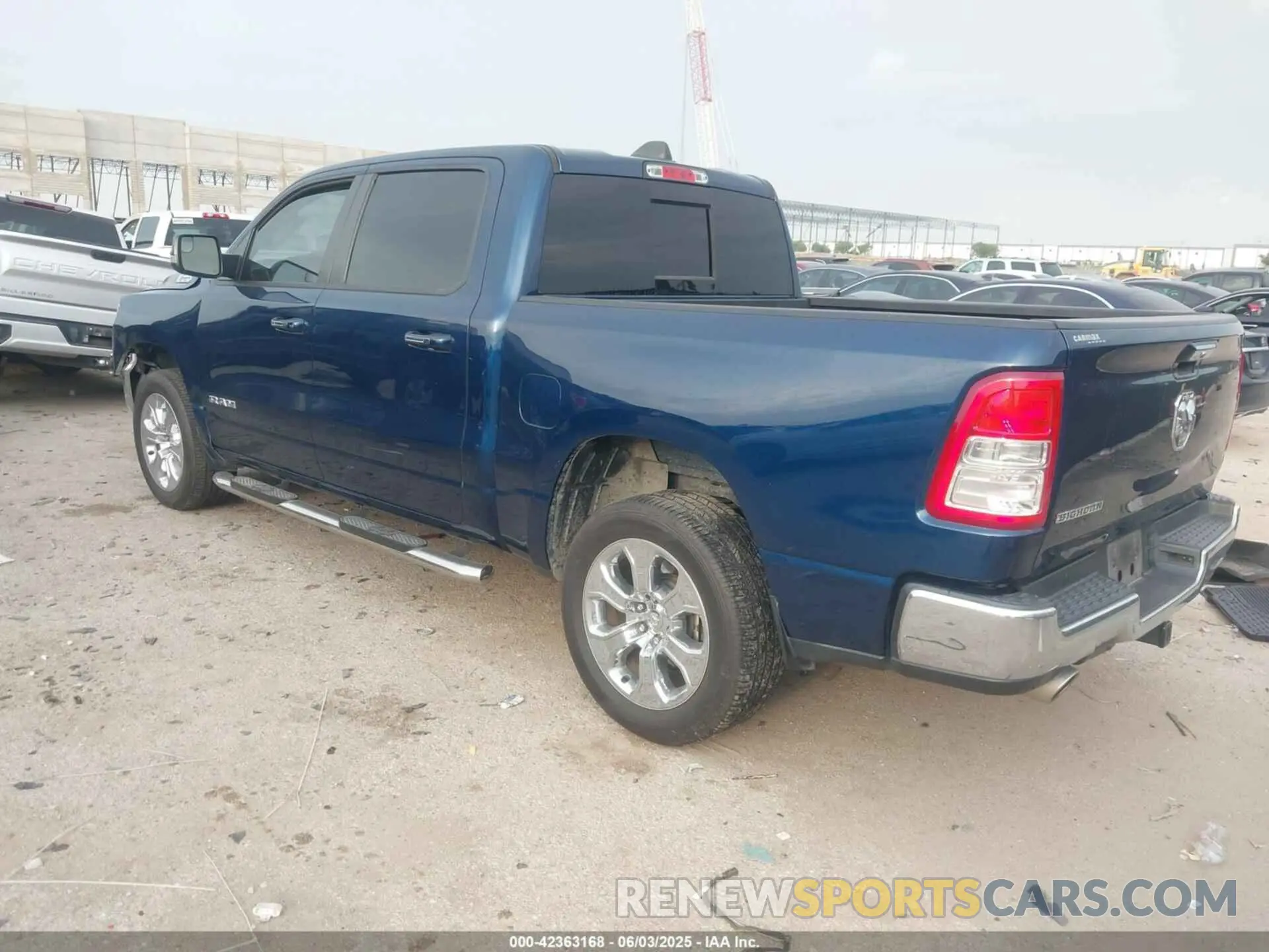 3 Photograph of a damaged car 1C6RREFTXLN406099 RAM 1500 2020