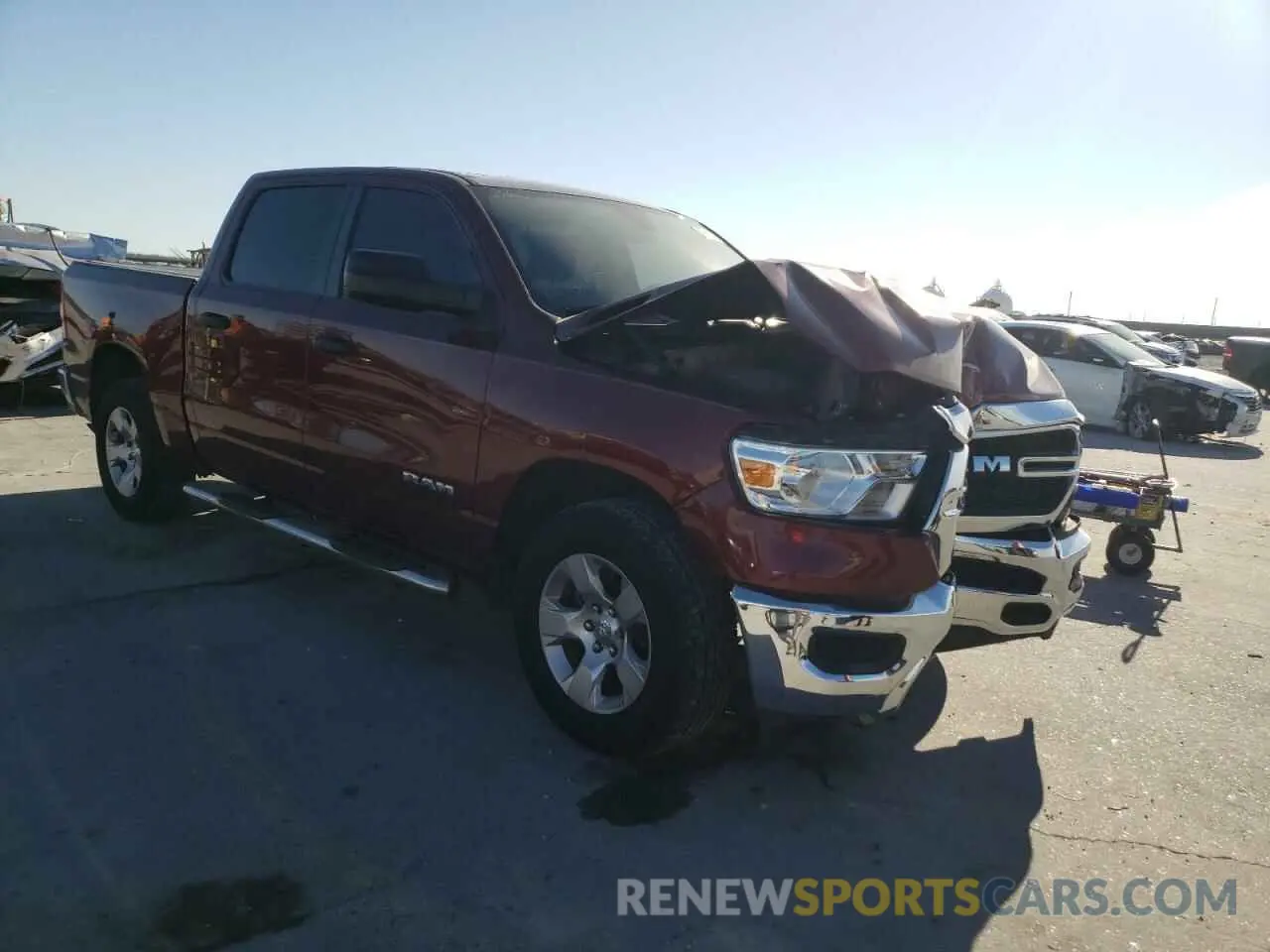 4 Photograph of a damaged car 1C6RREGG0LN304909 RAM 1500 2020