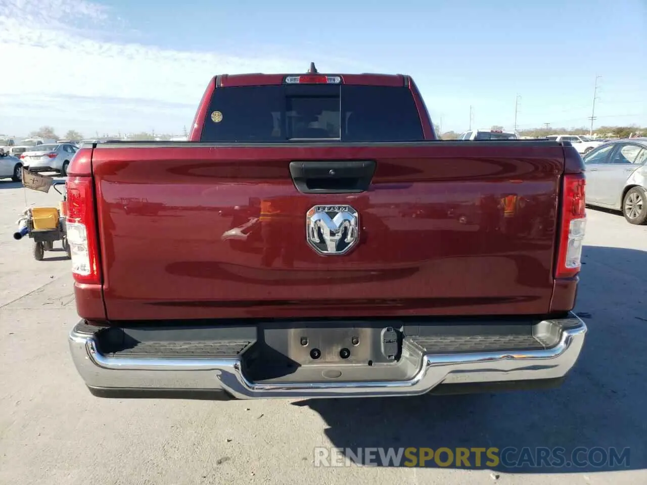 6 Photograph of a damaged car 1C6RREGG0LN304909 RAM 1500 2020