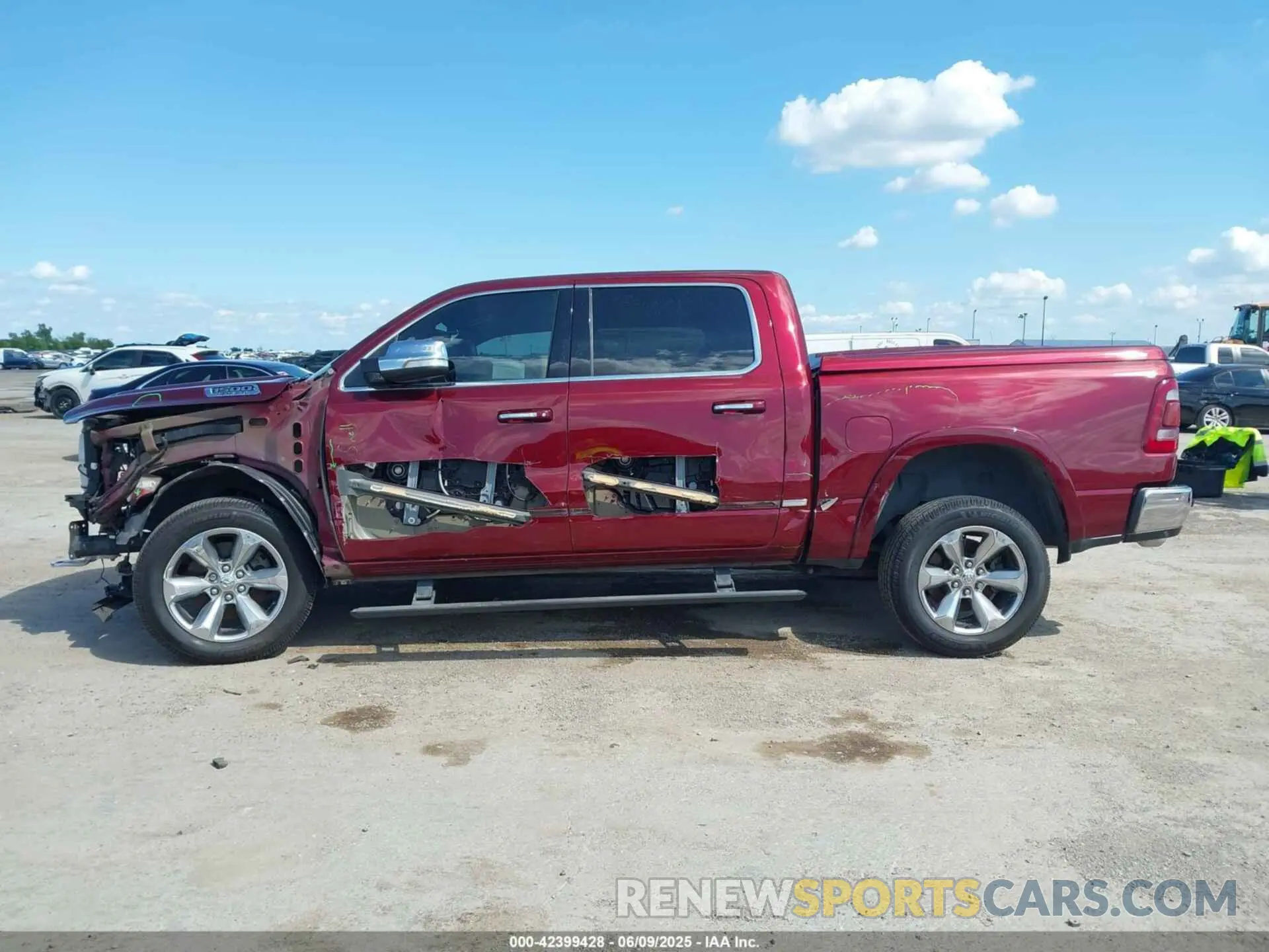 14 Photograph of a damaged car 1C6RREHT3LN319285 RAM 1500 2020