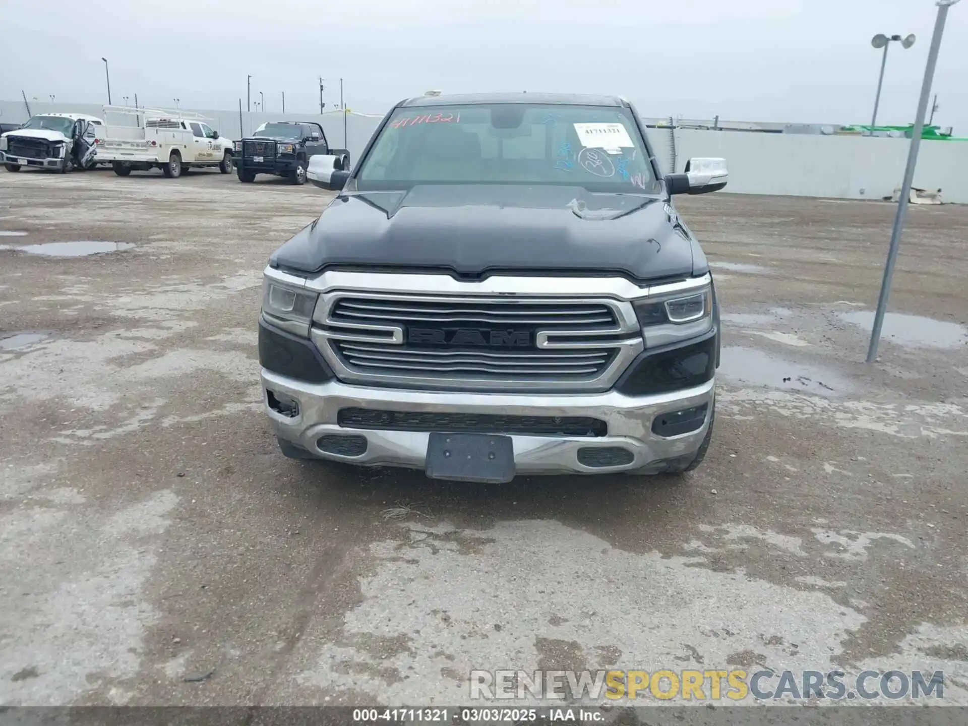 11 Photograph of a damaged car 1C6RREJTXLN202491 RAM 1500 2020