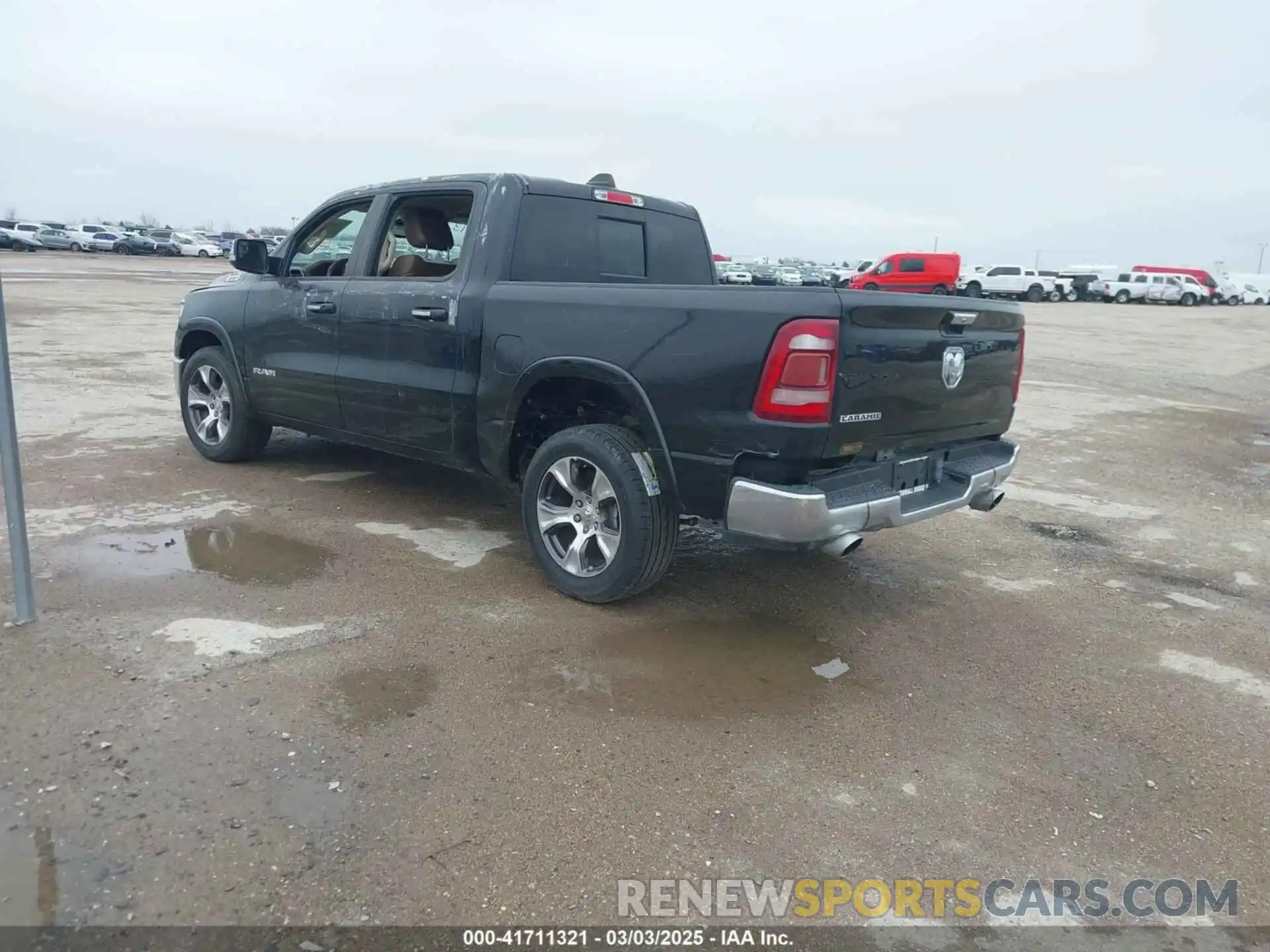 3 Photograph of a damaged car 1C6RREJTXLN202491 RAM 1500 2020