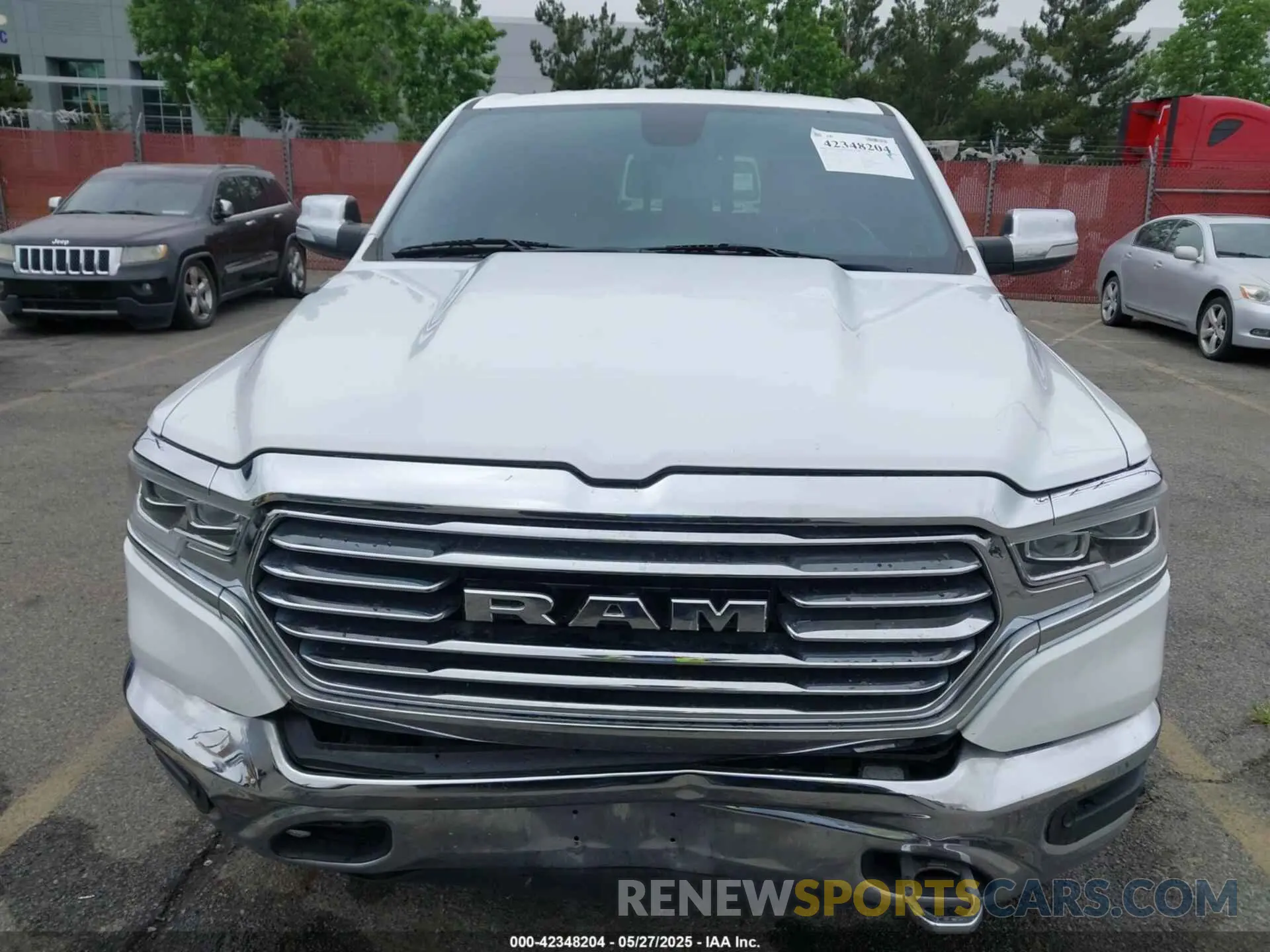 12 Photograph of a damaged car 1C6RREKT5LN191639 RAM 1500 2020