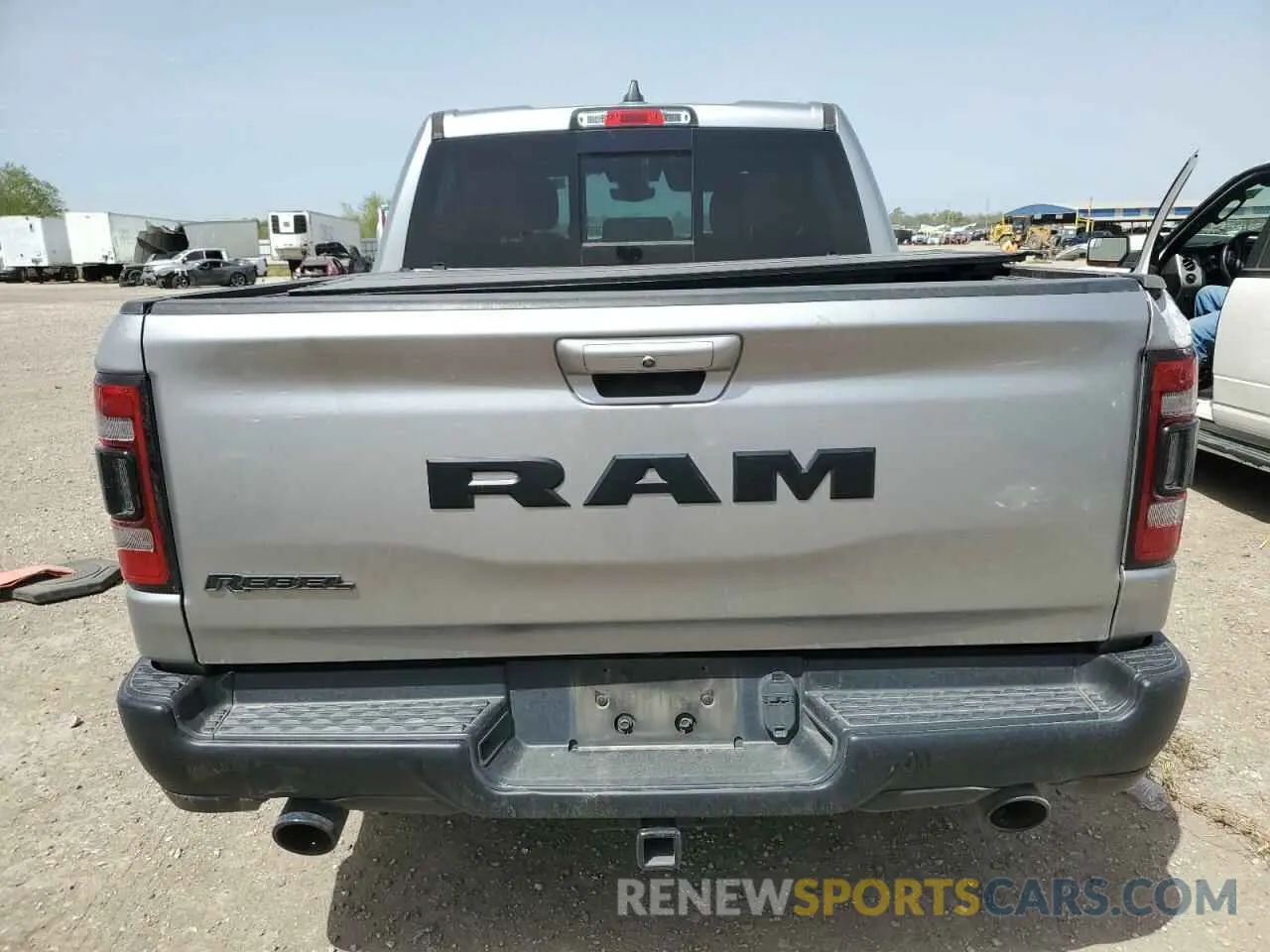 6 Photograph of a damaged car 1C6RRELT8LN303588 RAM 1500 2020