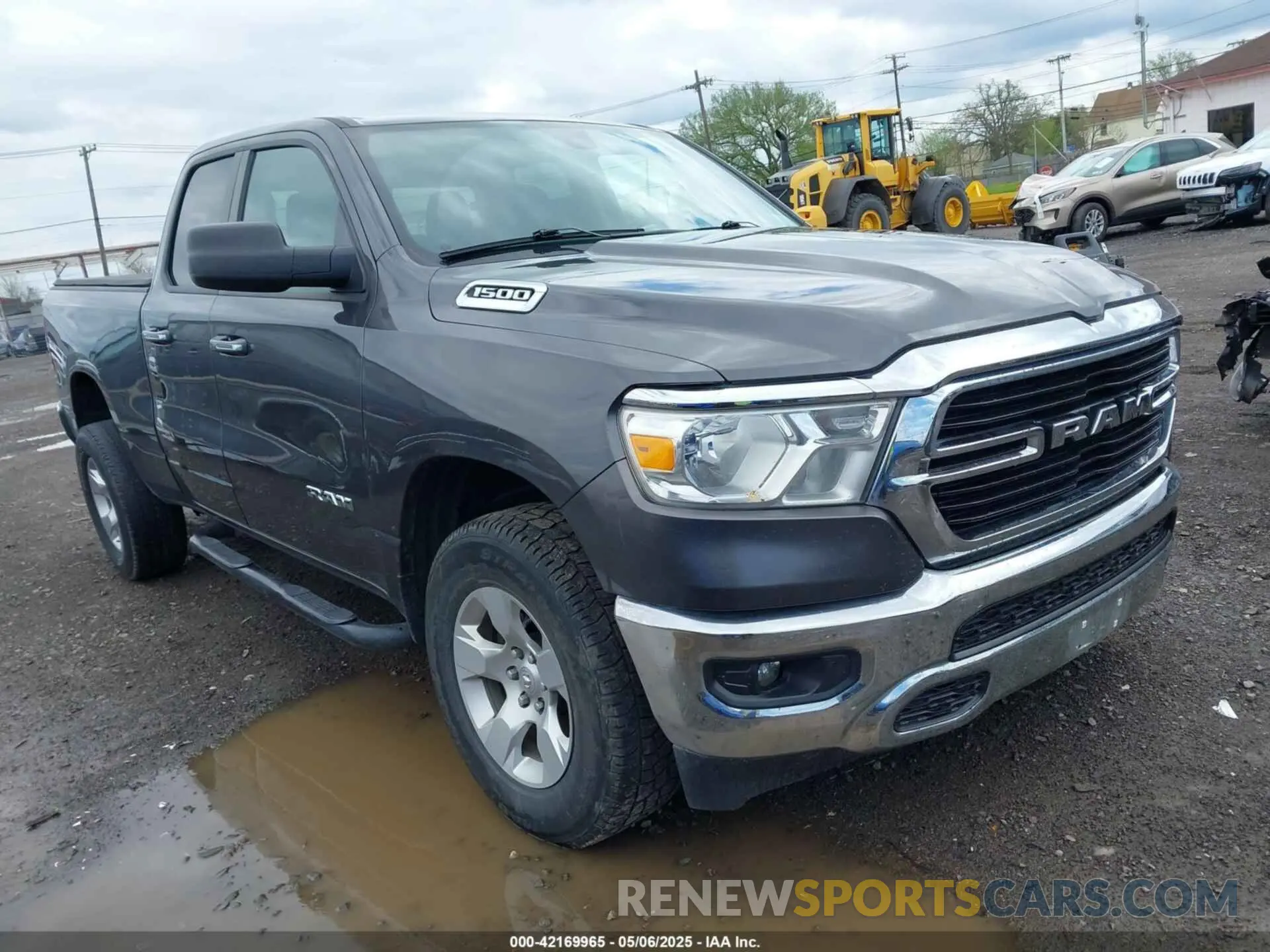 1 Photograph of a damaged car 1C6RRFBG2LN385201 RAM 1500 2020