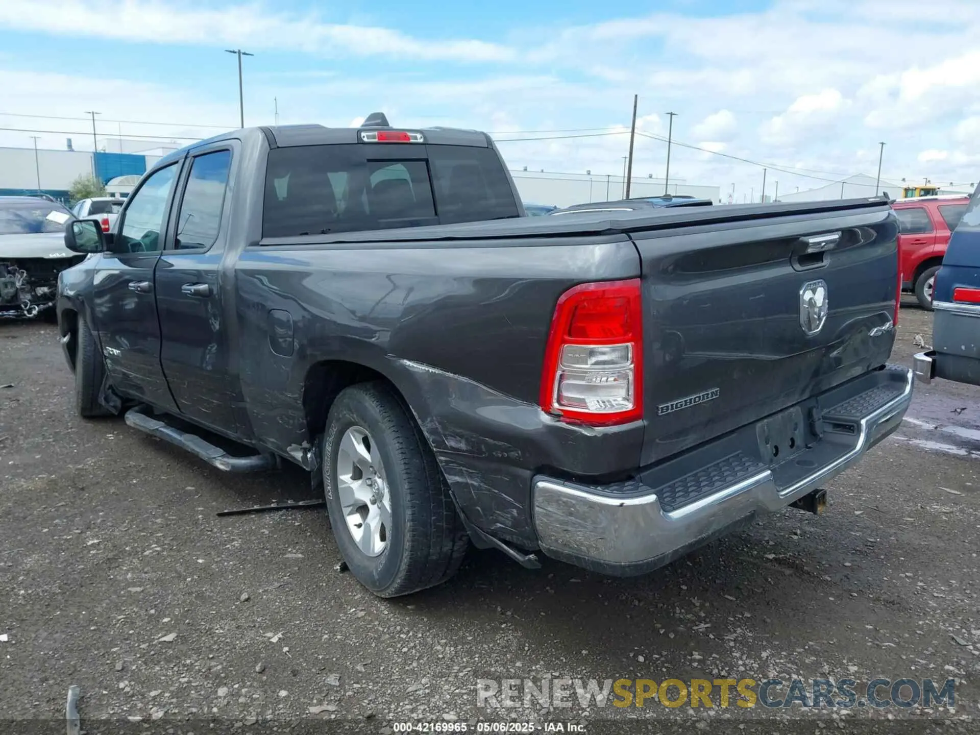 3 Photograph of a damaged car 1C6RRFBG2LN385201 RAM 1500 2020