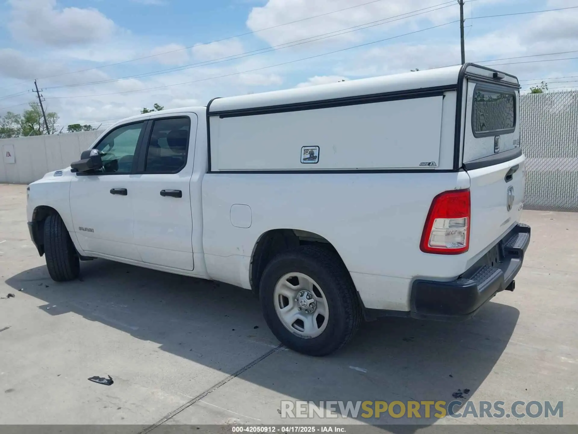 3 Photograph of a damaged car 1C6RRFCG2LN354528 RAM 1500 2020