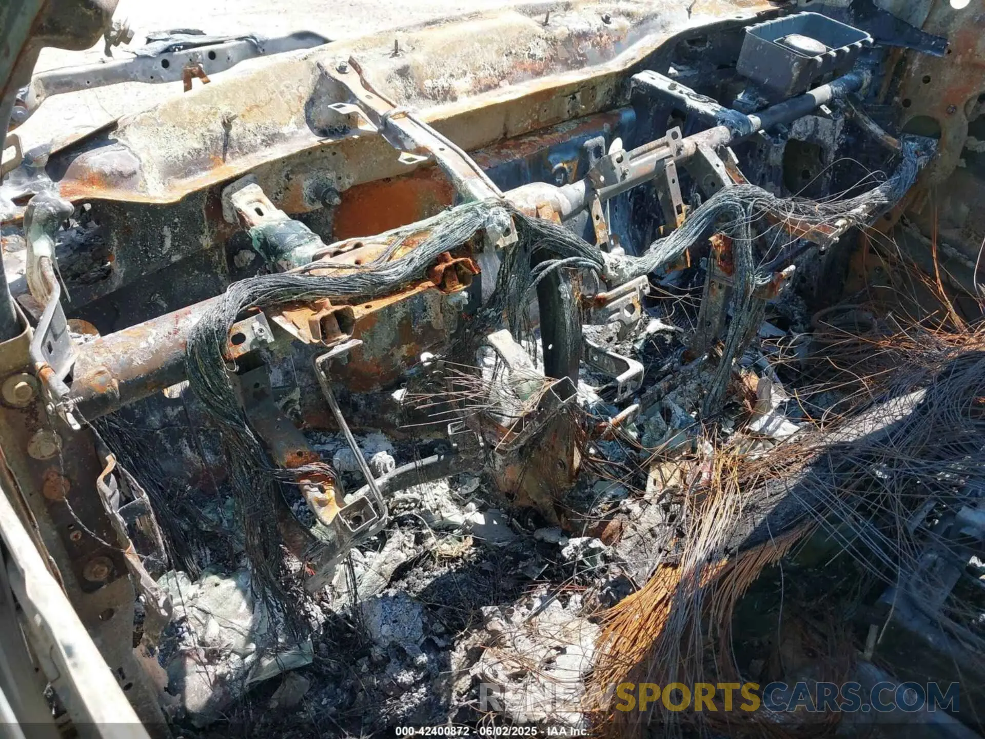 7 Photograph of a damaged car 1C6RRFFG0LN120660 RAM 1500 2020