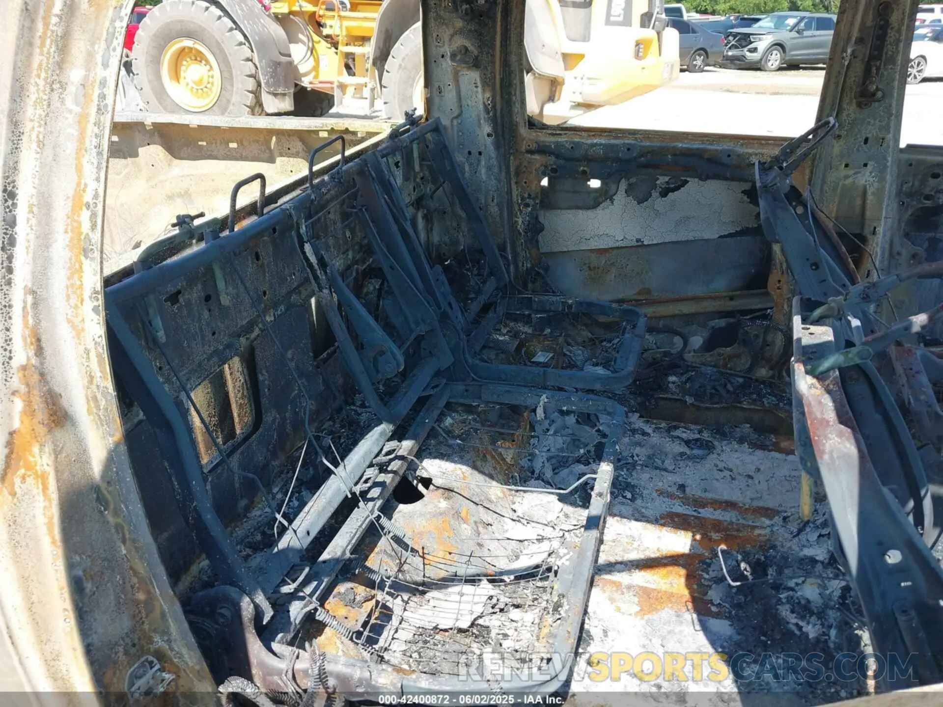 8 Photograph of a damaged car 1C6RRFFG0LN120660 RAM 1500 2020